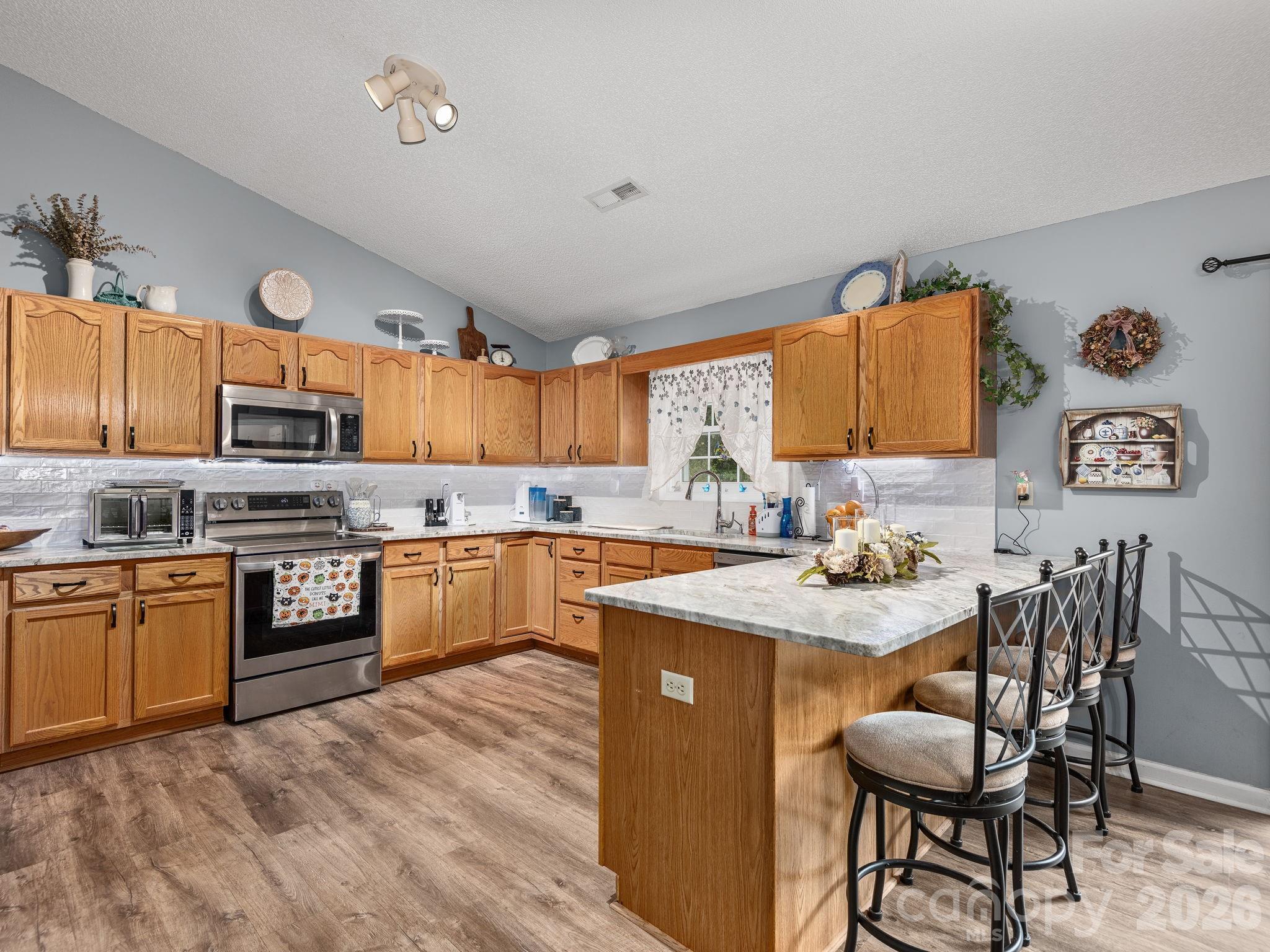 61 Blue Ridge Acres Road — Asheville