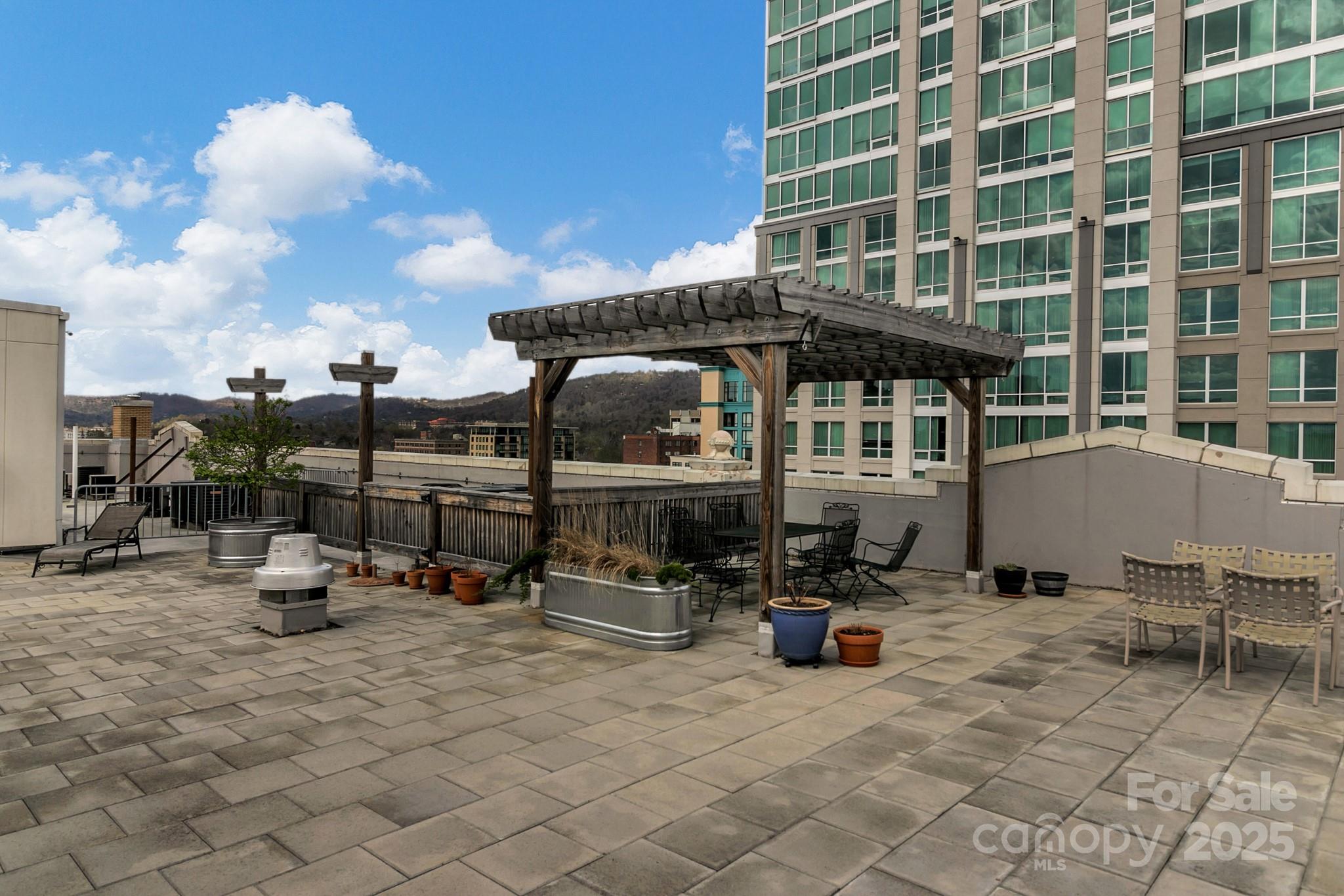 59 College Street #402 — Asheville