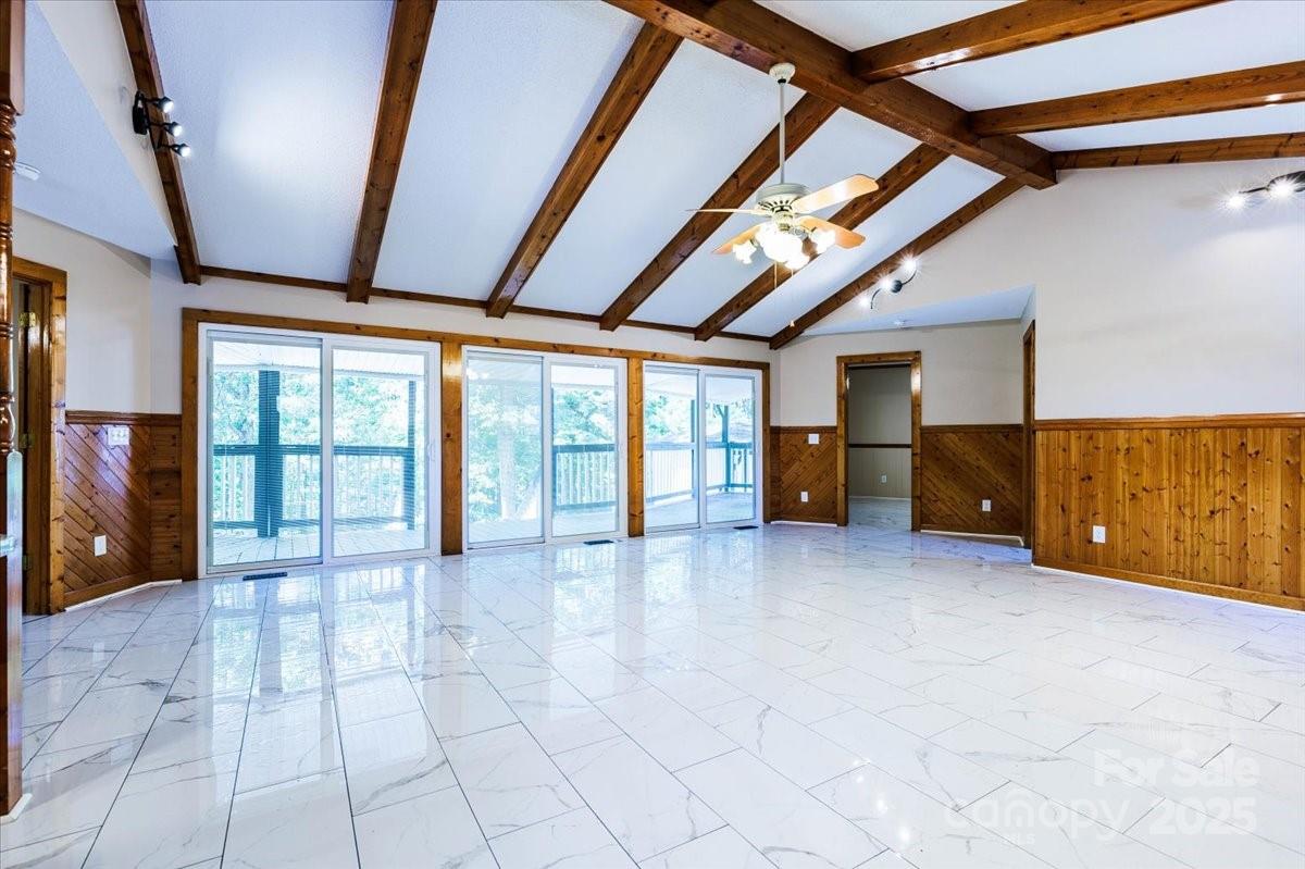 200 Lakeview Road — Albemarle