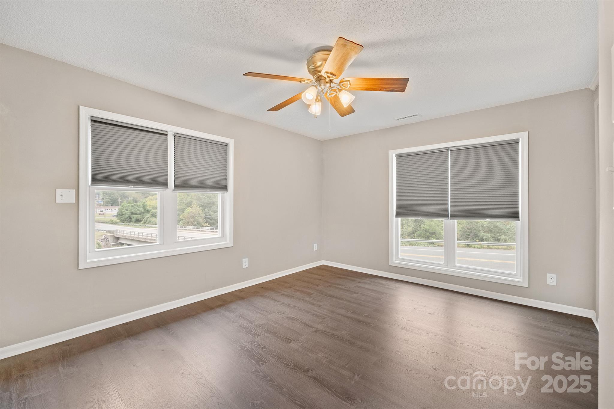 801 N Grove Street — Lincolnton