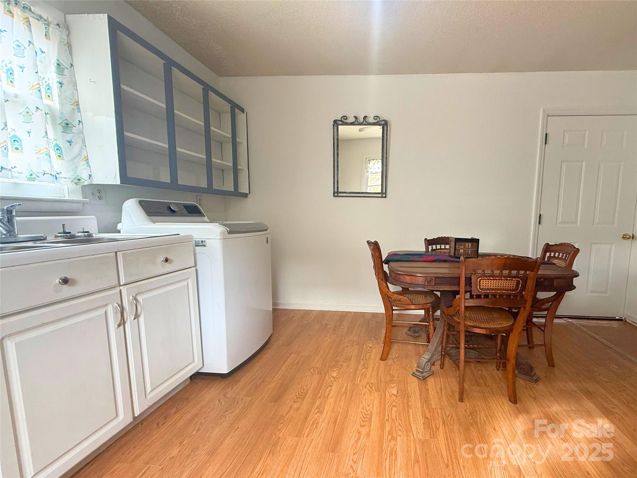801 N Grove Street — Lincolnton