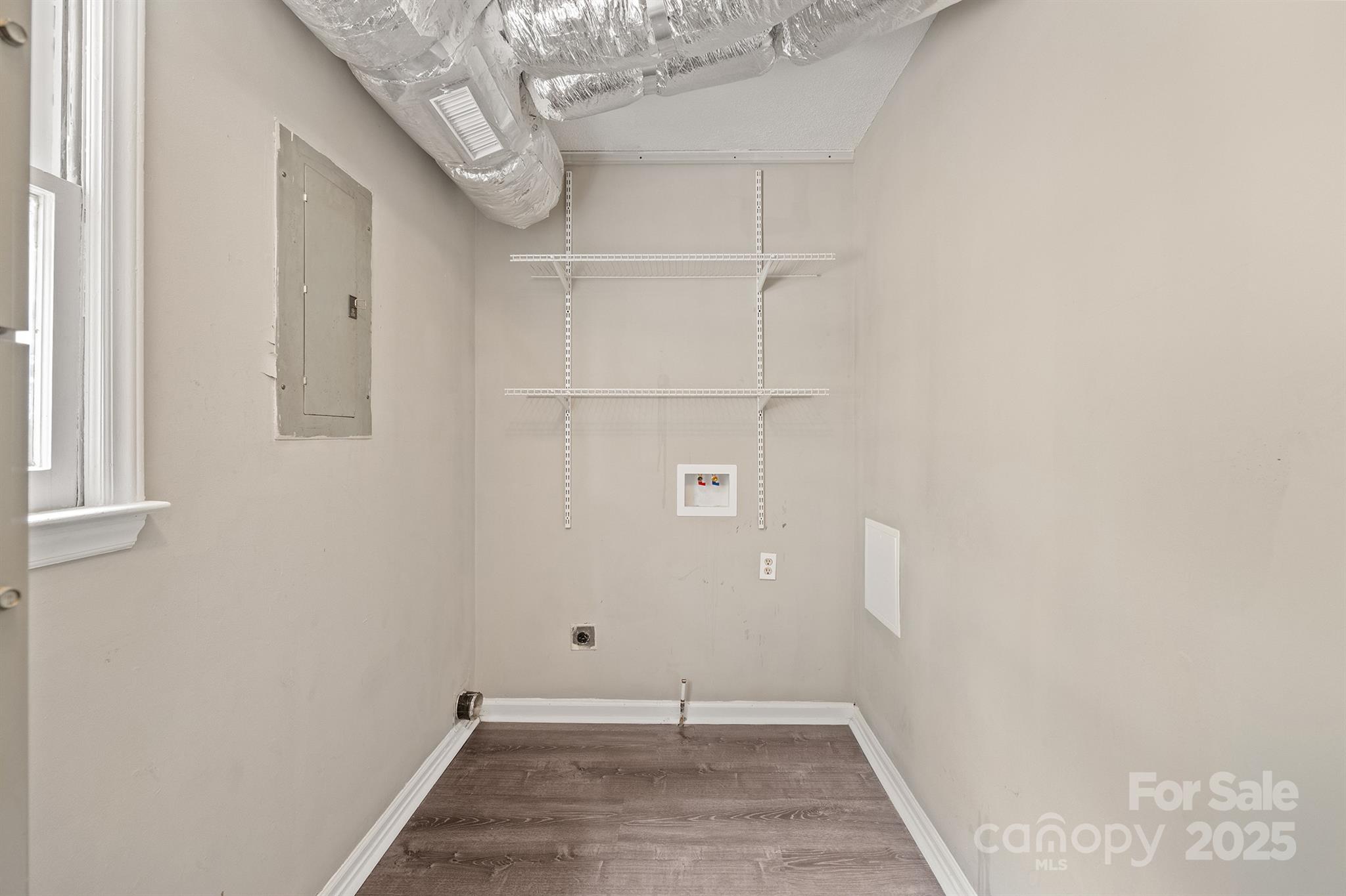 801 N Grove Street — Lincolnton