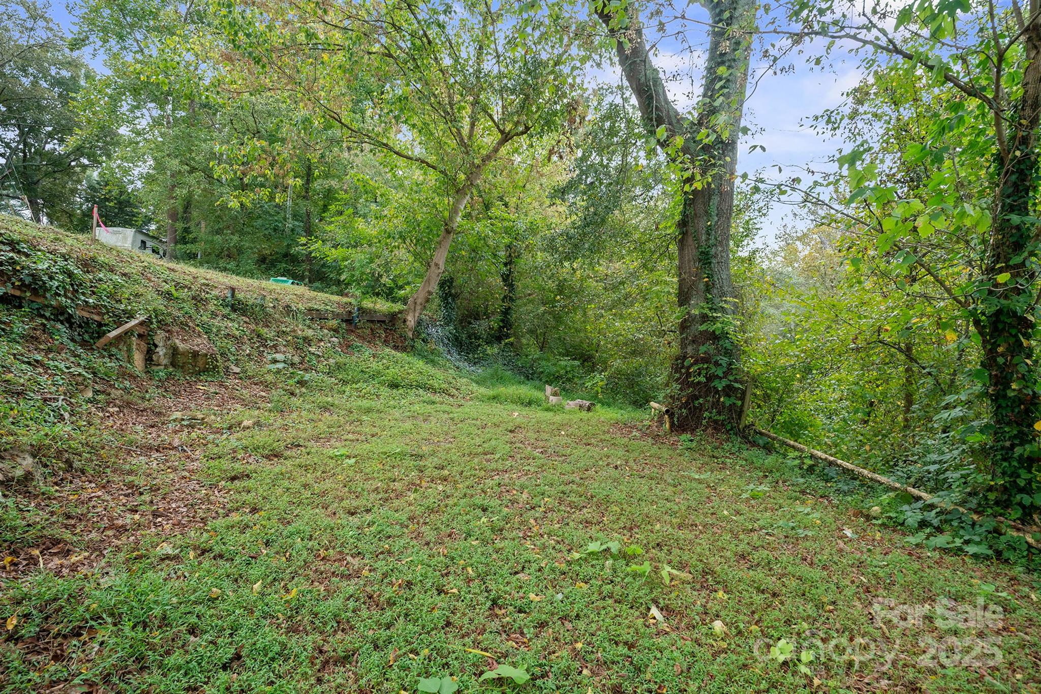 801 N Grove Street — Lincolnton