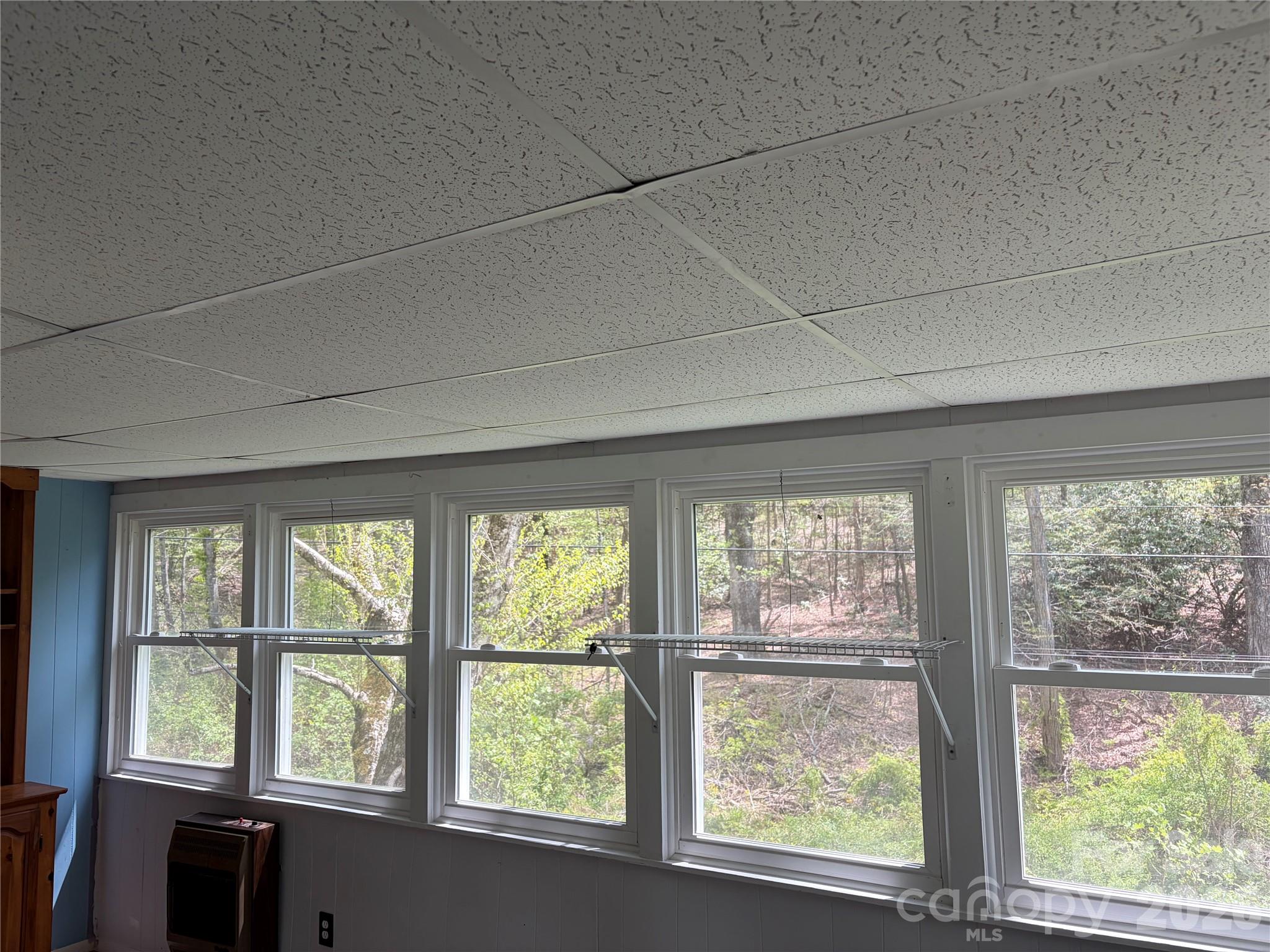 524 Clear Creek Road — Burnsville