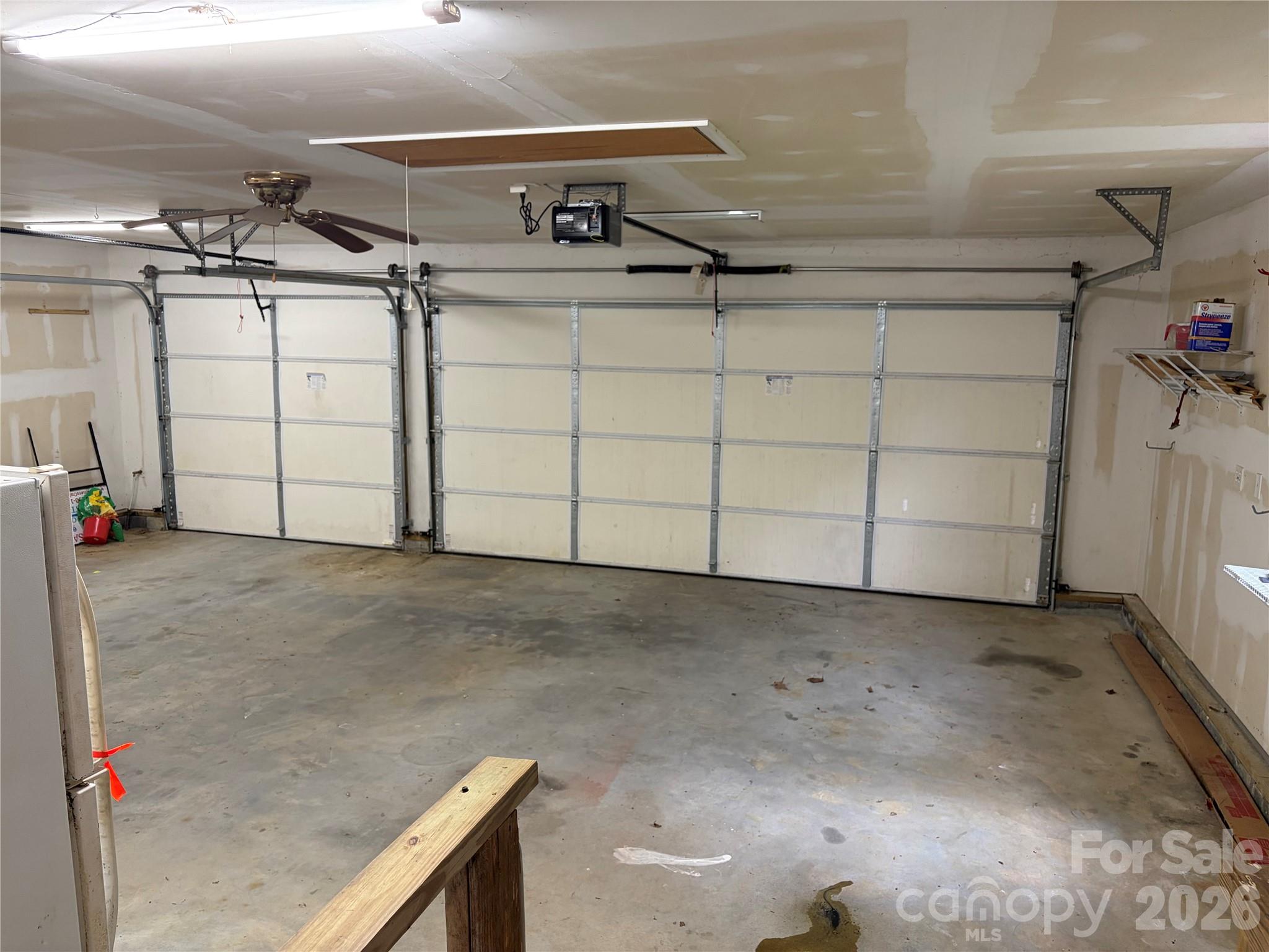 524 Clear Creek Road — Burnsville