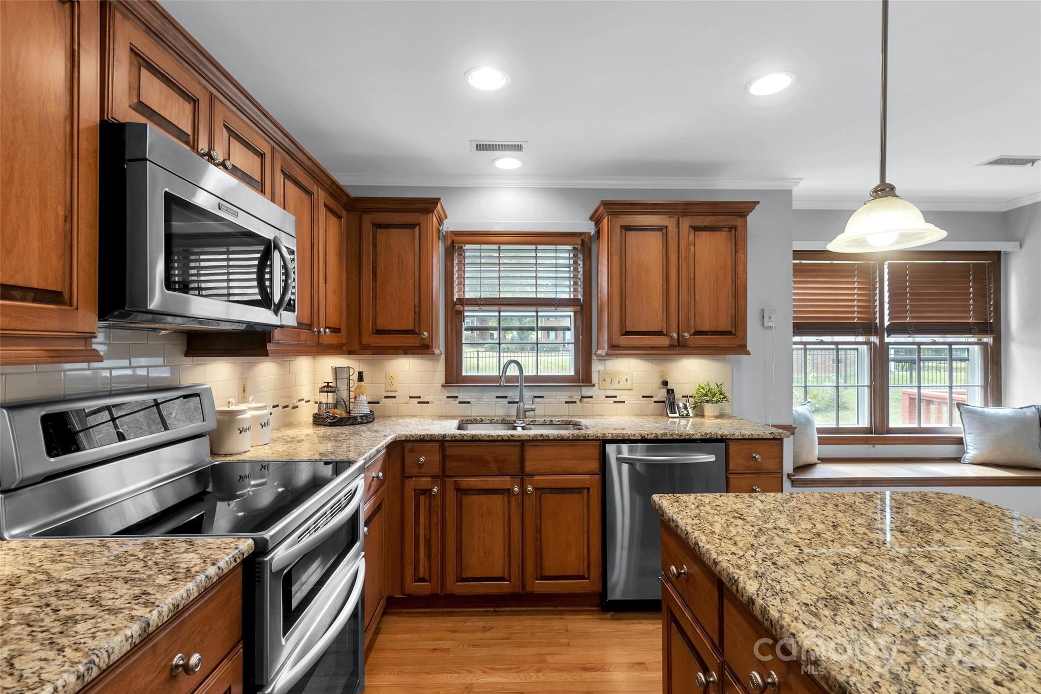 1401 Matthews Plantation Drive — Matthews