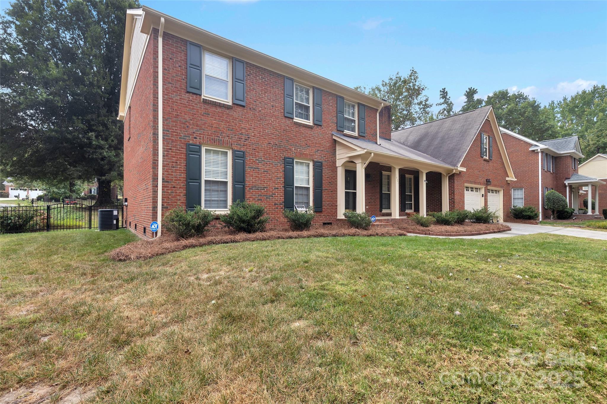 1401 Matthews Plantation Drive — Matthews