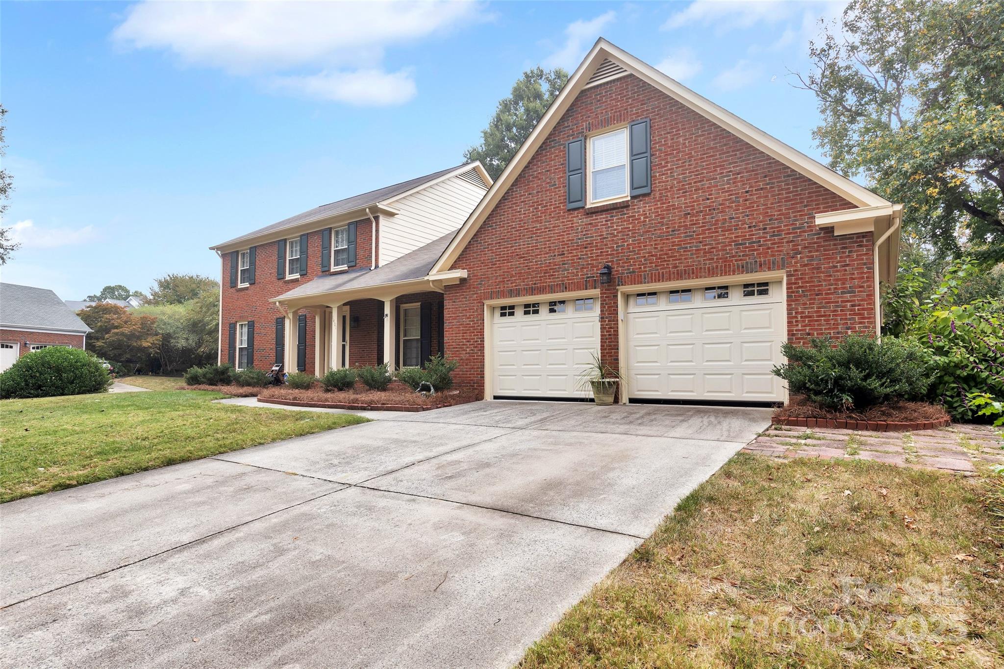1401 Matthews Plantation Drive — Matthews