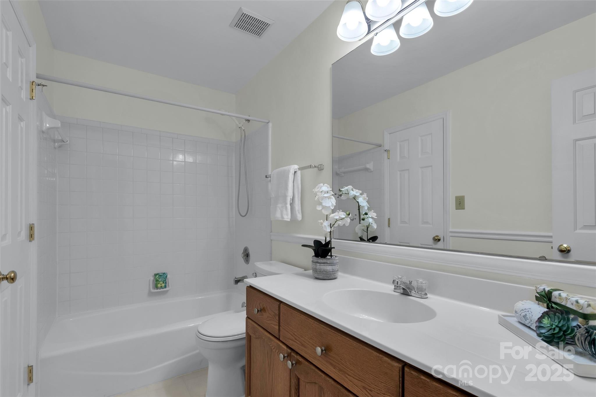 1401 Matthews Plantation Drive — Matthews