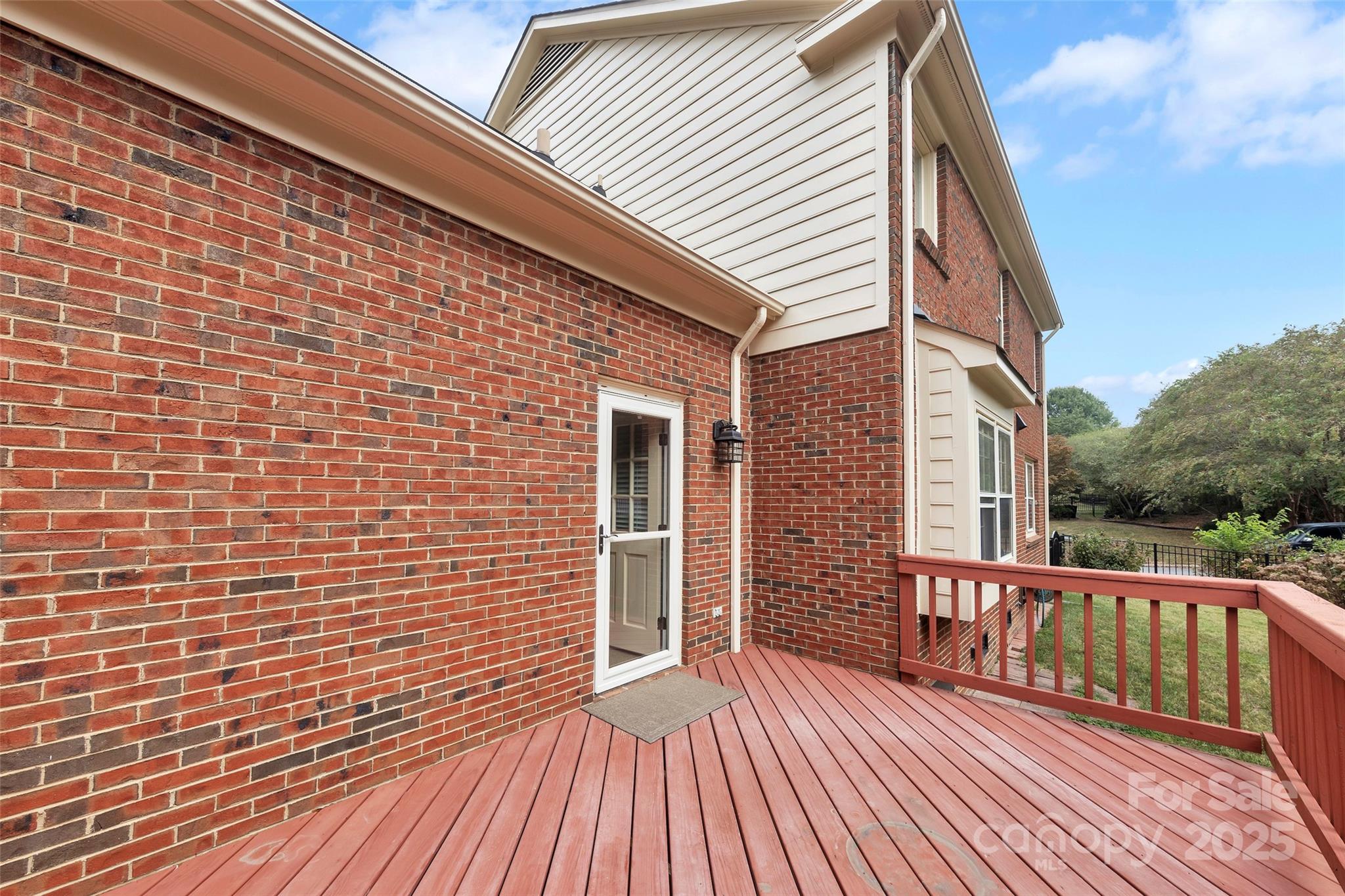 1401 Matthews Plantation Drive — Matthews