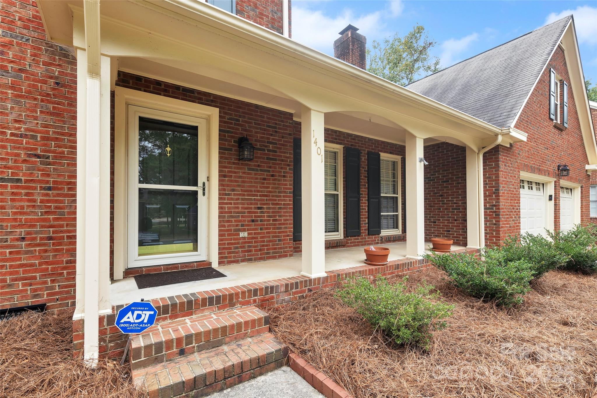 1401 Matthews Plantation Drive — Matthews