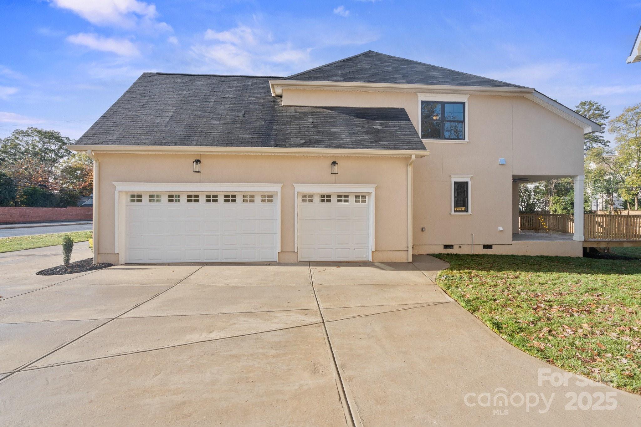 4023 Randolph Road — Charlotte