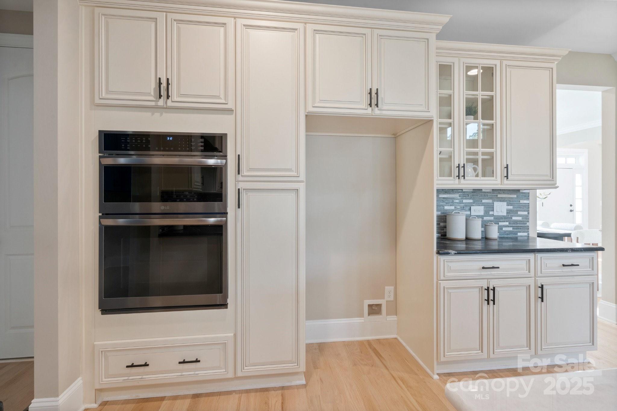4023 Randolph Road — Charlotte