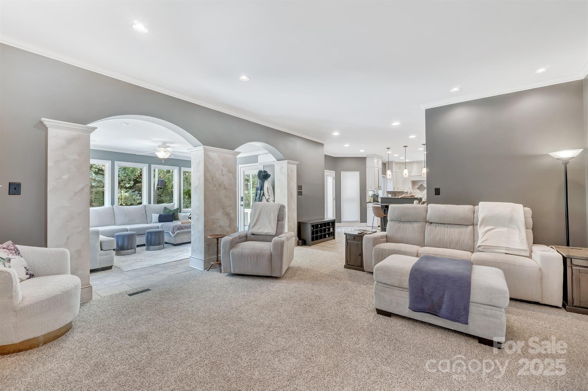 555 19th Avenue Lane NW — Hickory