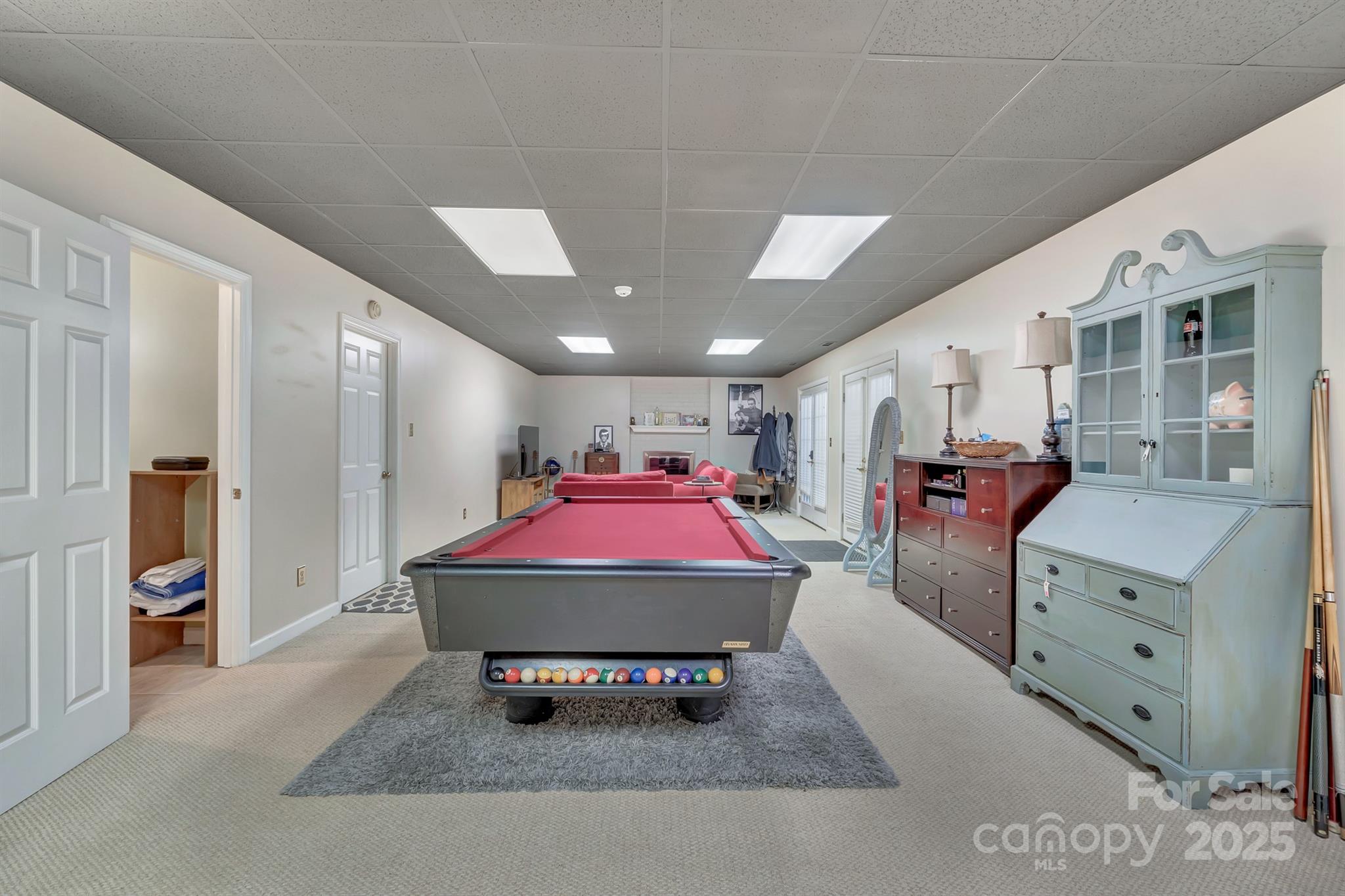 555 19th Avenue Lane NW — Hickory