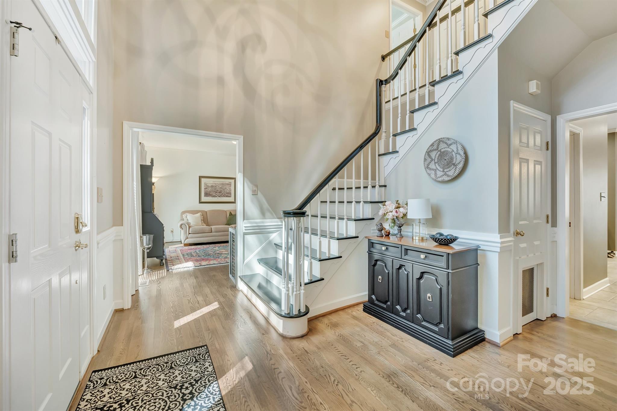 555 19th Avenue Lane NW — Hickory