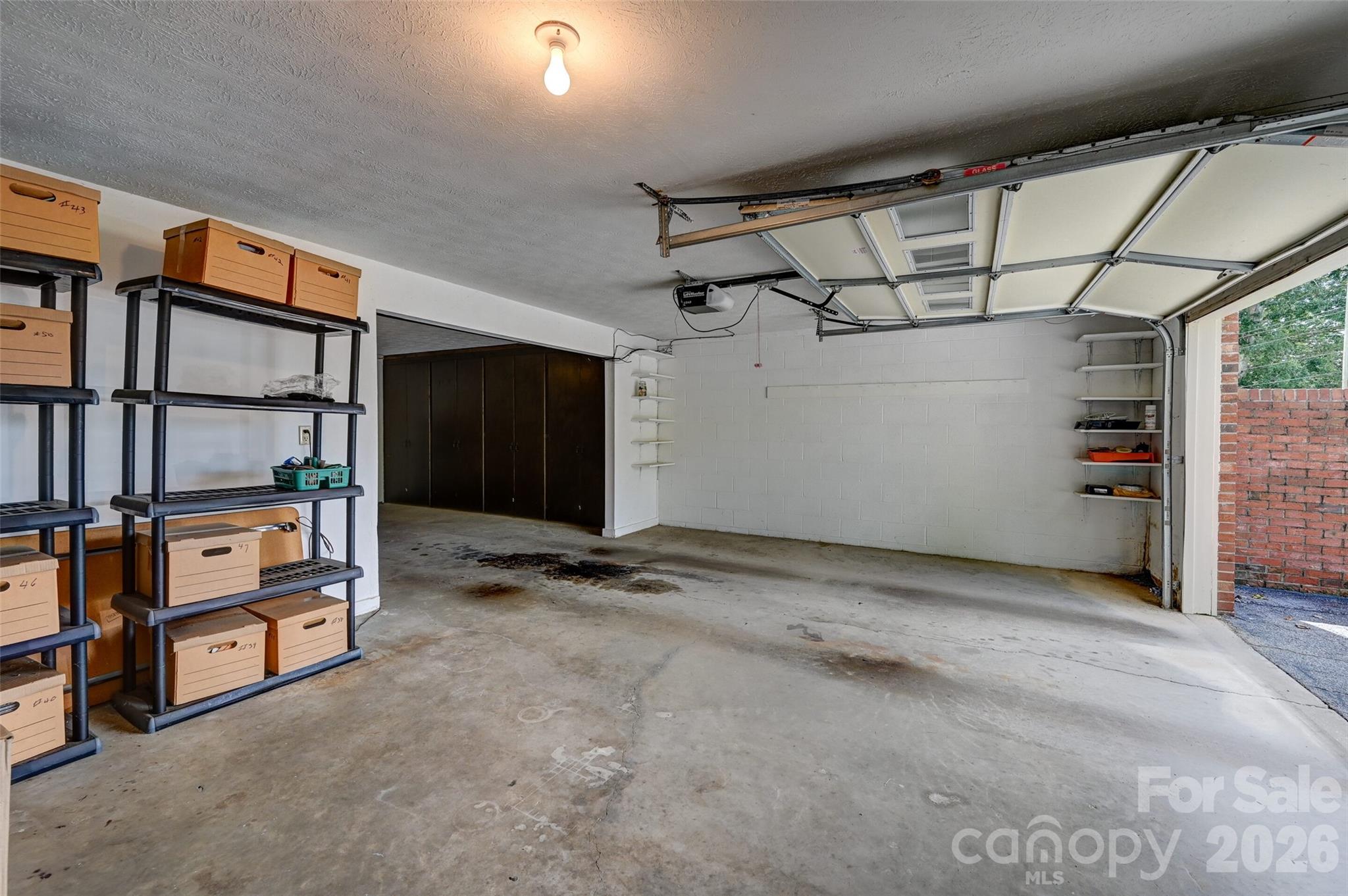 103 Oakwood Place #3 — Hendersonville