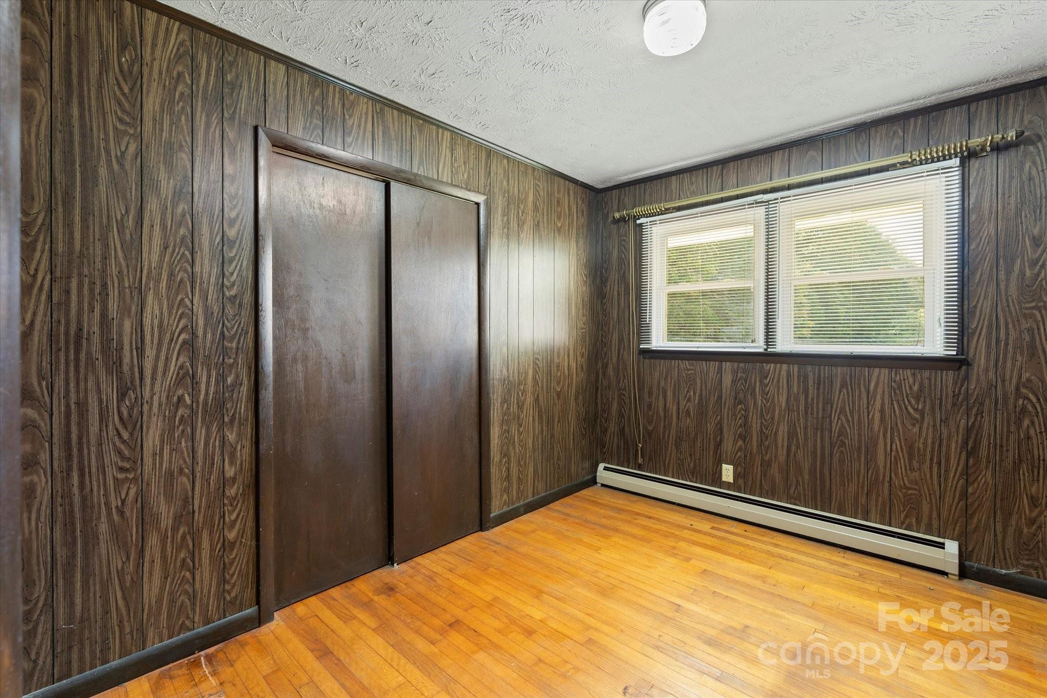 1623 Ammons Branch Road — Marshall