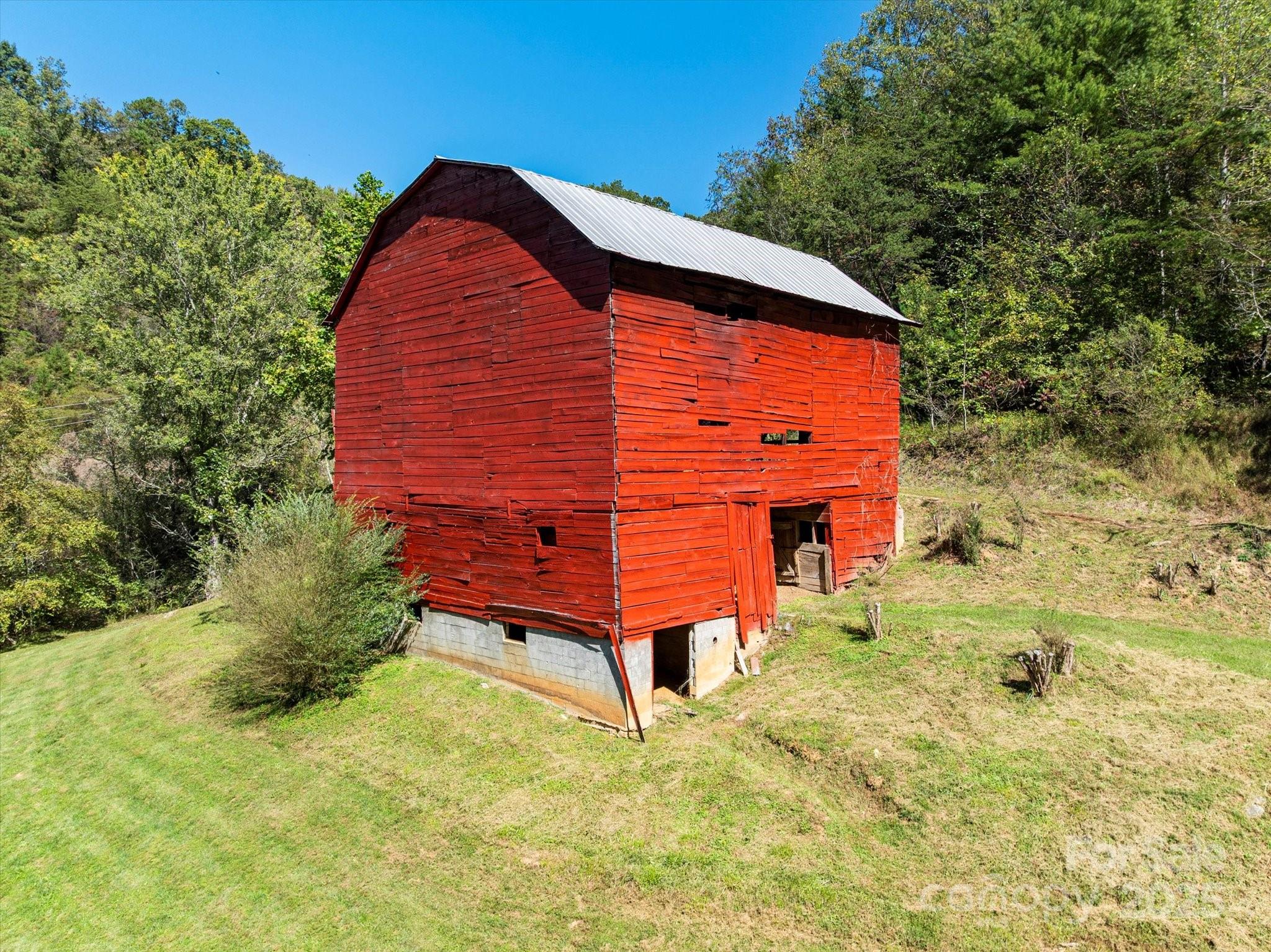 1623 Ammons Branch Road — Marshall