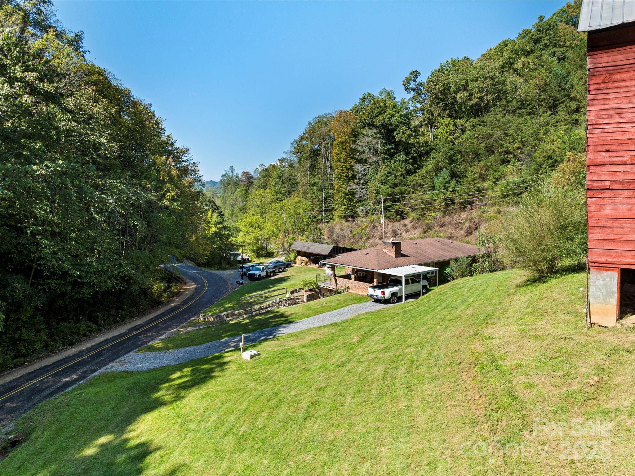 1623 Ammons Branch Road — Marshall