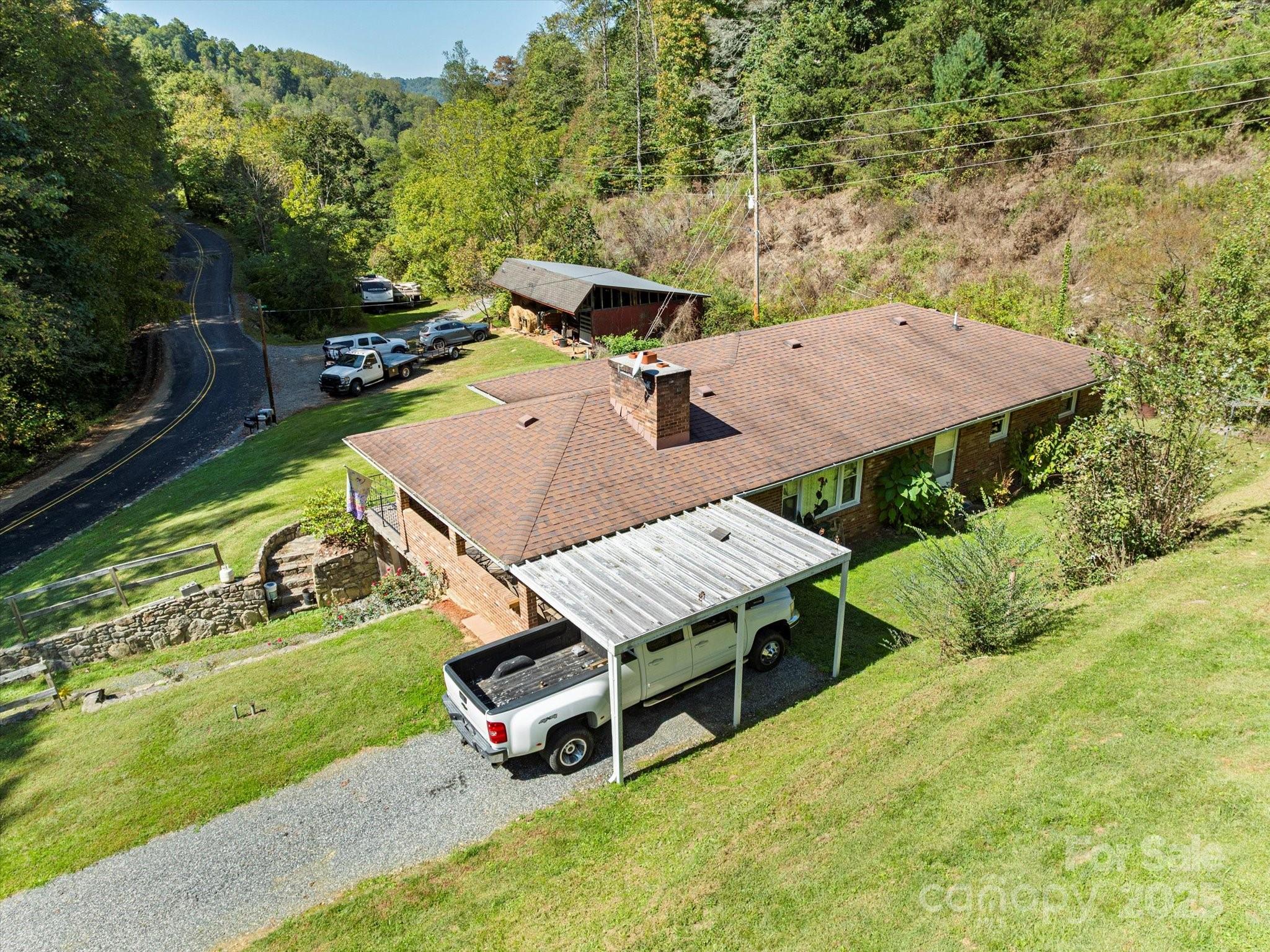 1623 Ammons Branch Road — Marshall