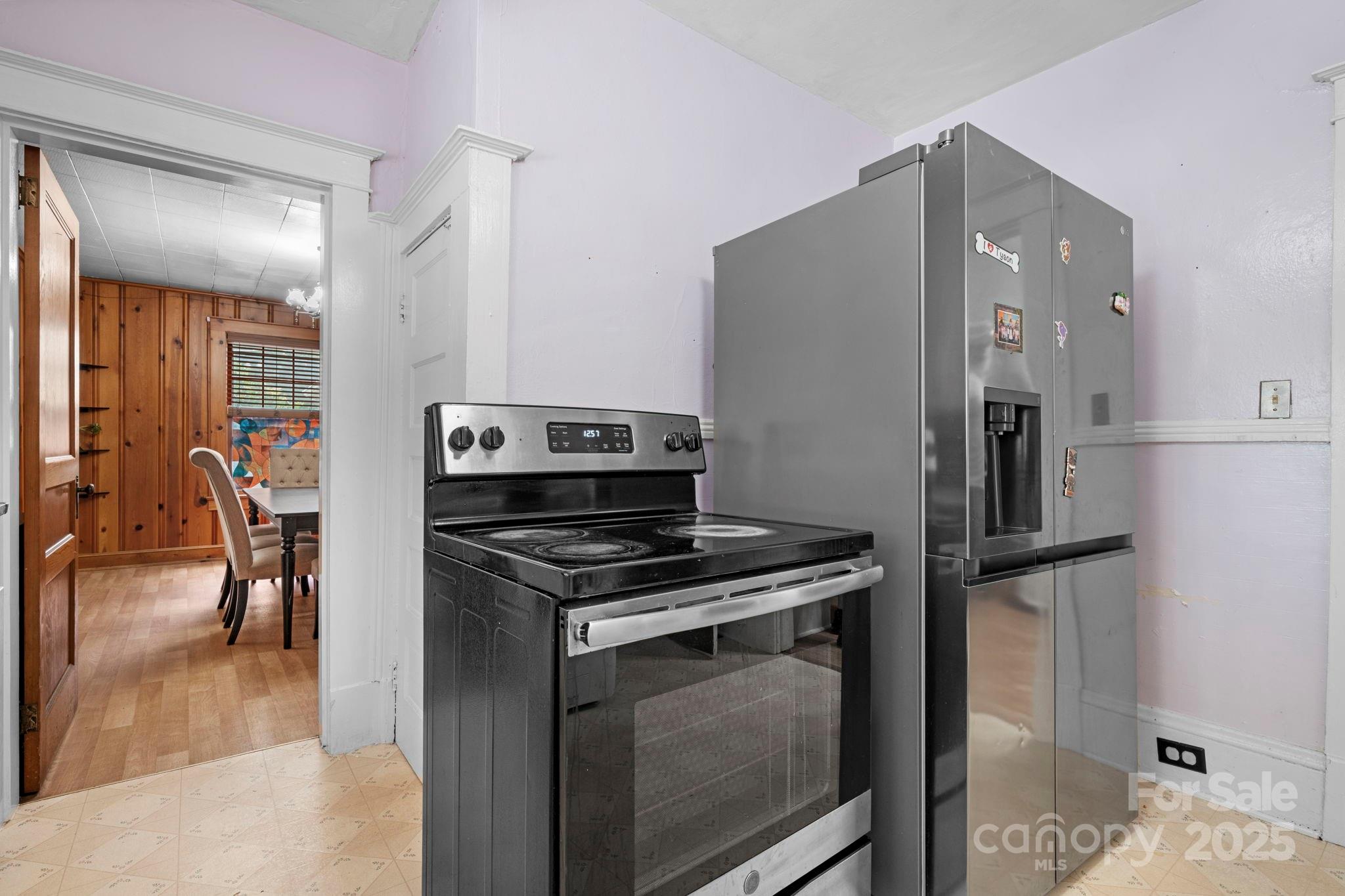 532 6th Avenue SW — Hickory