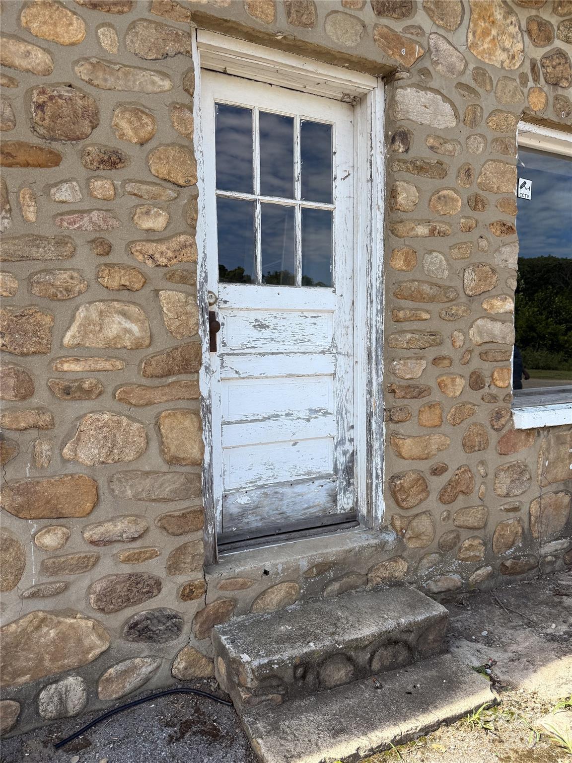 41 Upper Shut In Road — Hot Springs