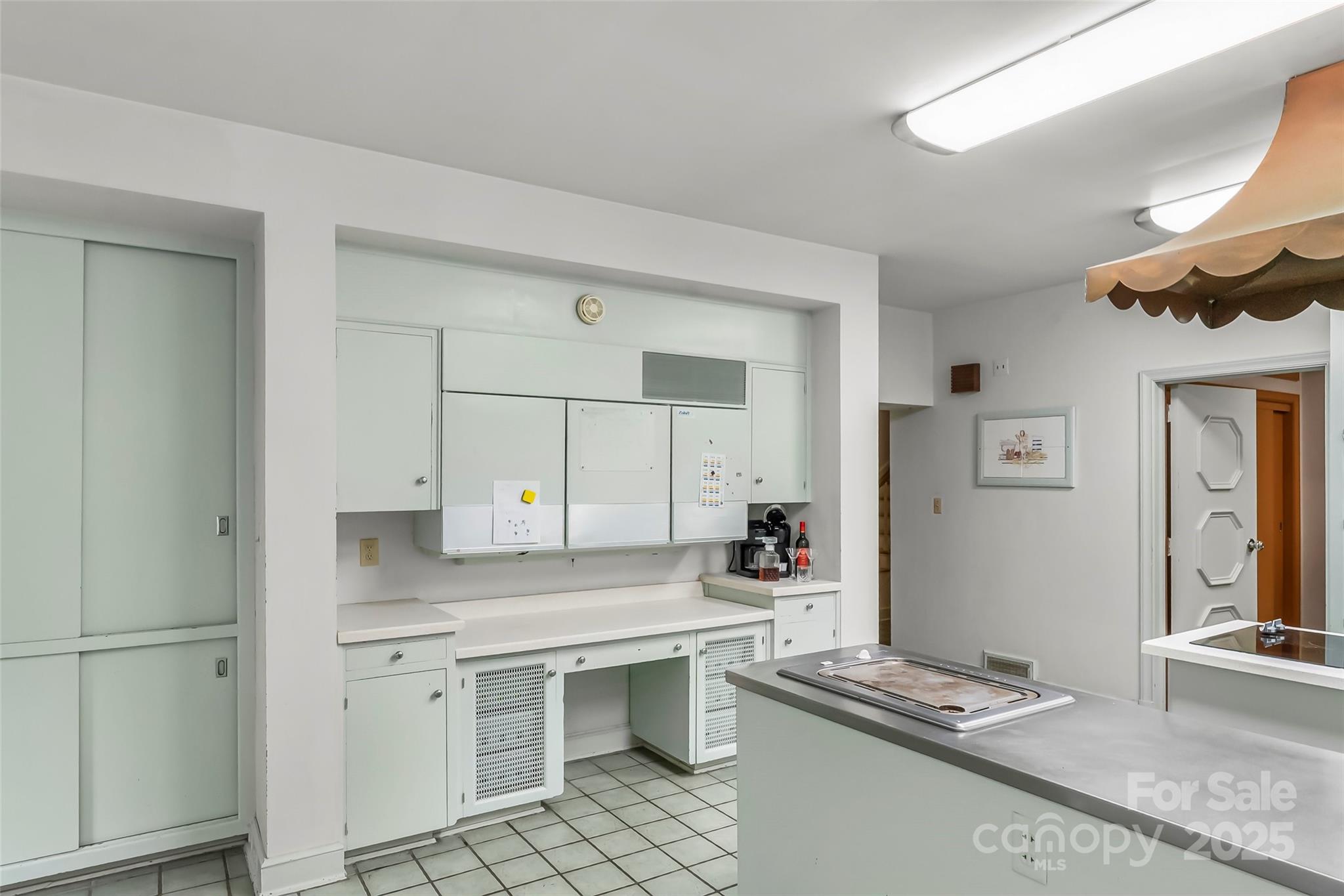 301 Louise Avenue NE — Valdese