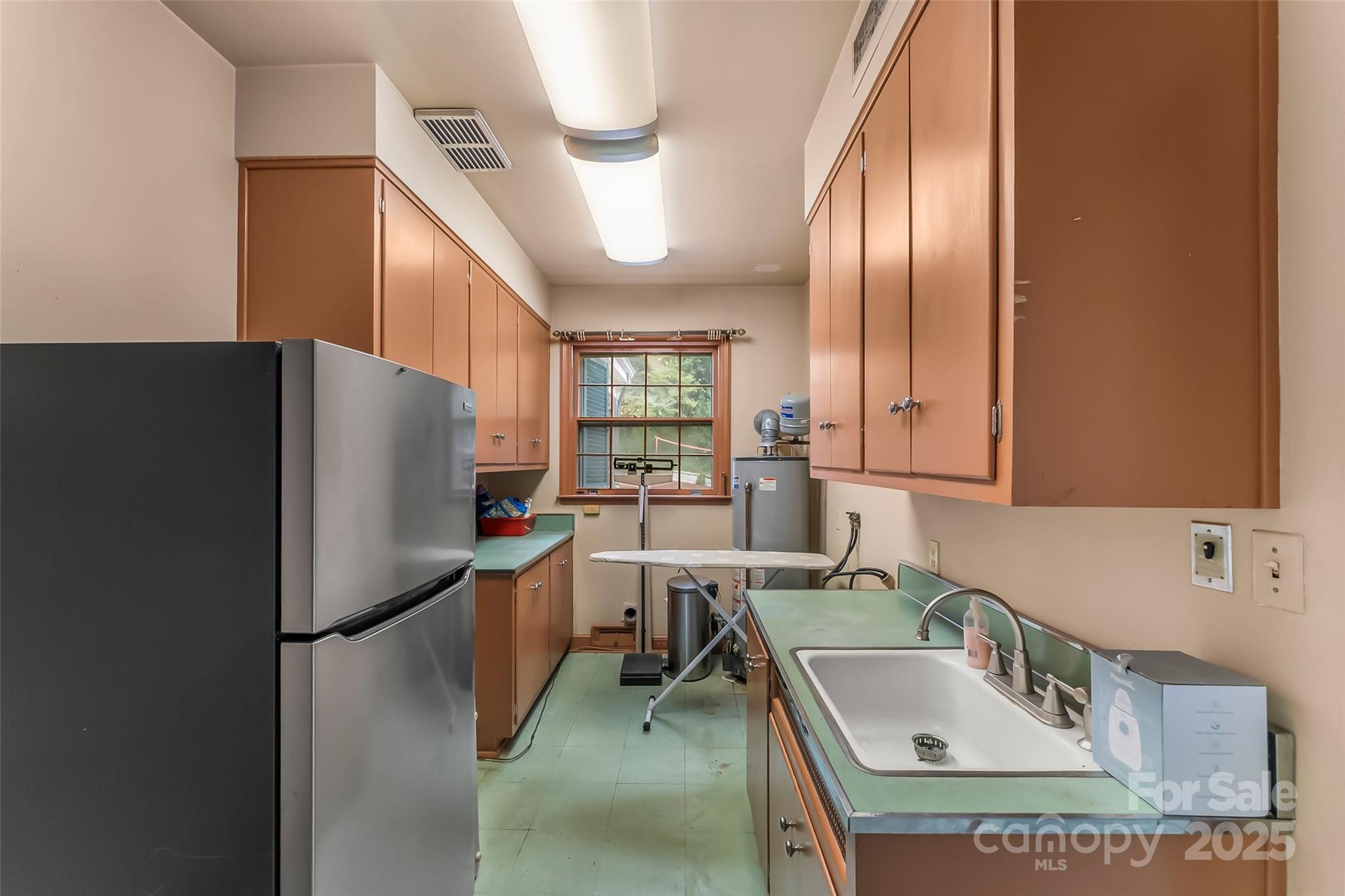 301 Louise Avenue NE — Valdese