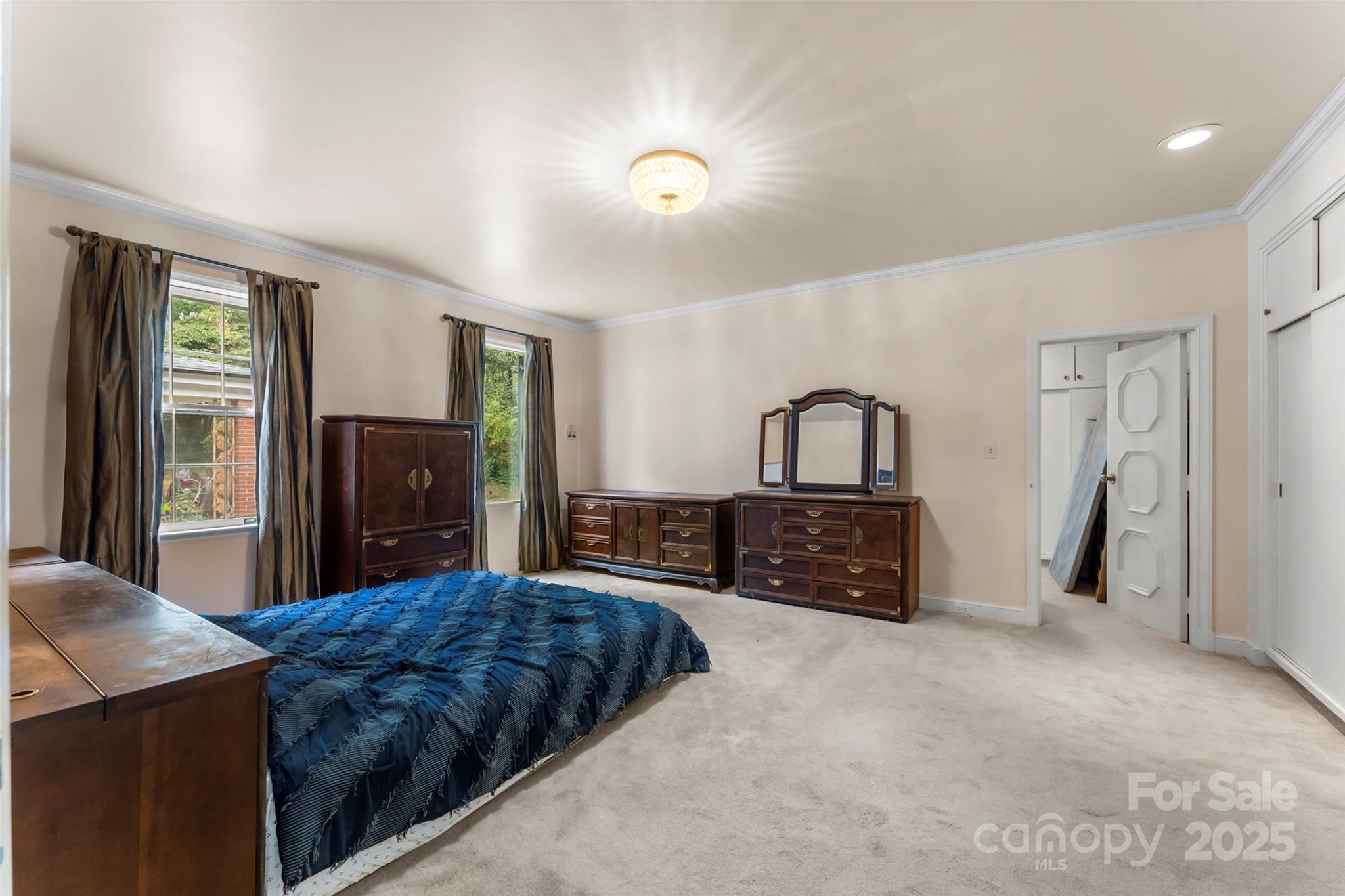 301 Louise Avenue NE — Valdese