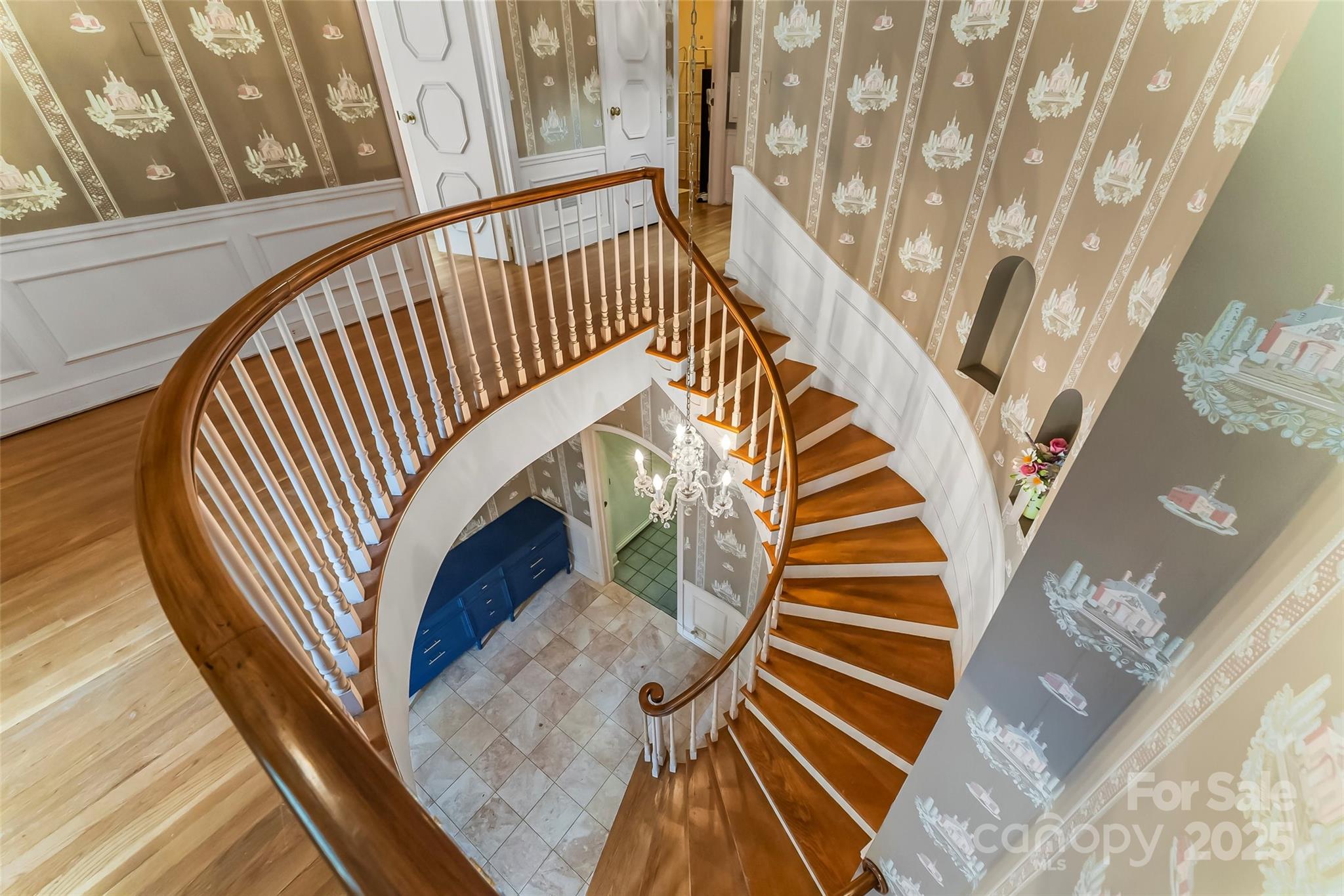 301 Louise Avenue NE — Valdese
