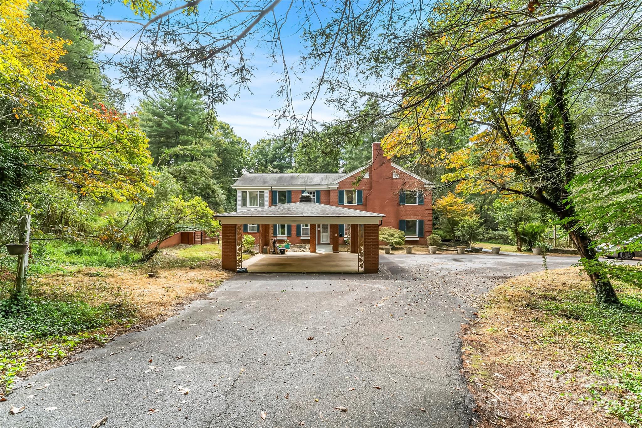 301 Louise Avenue NE — Valdese