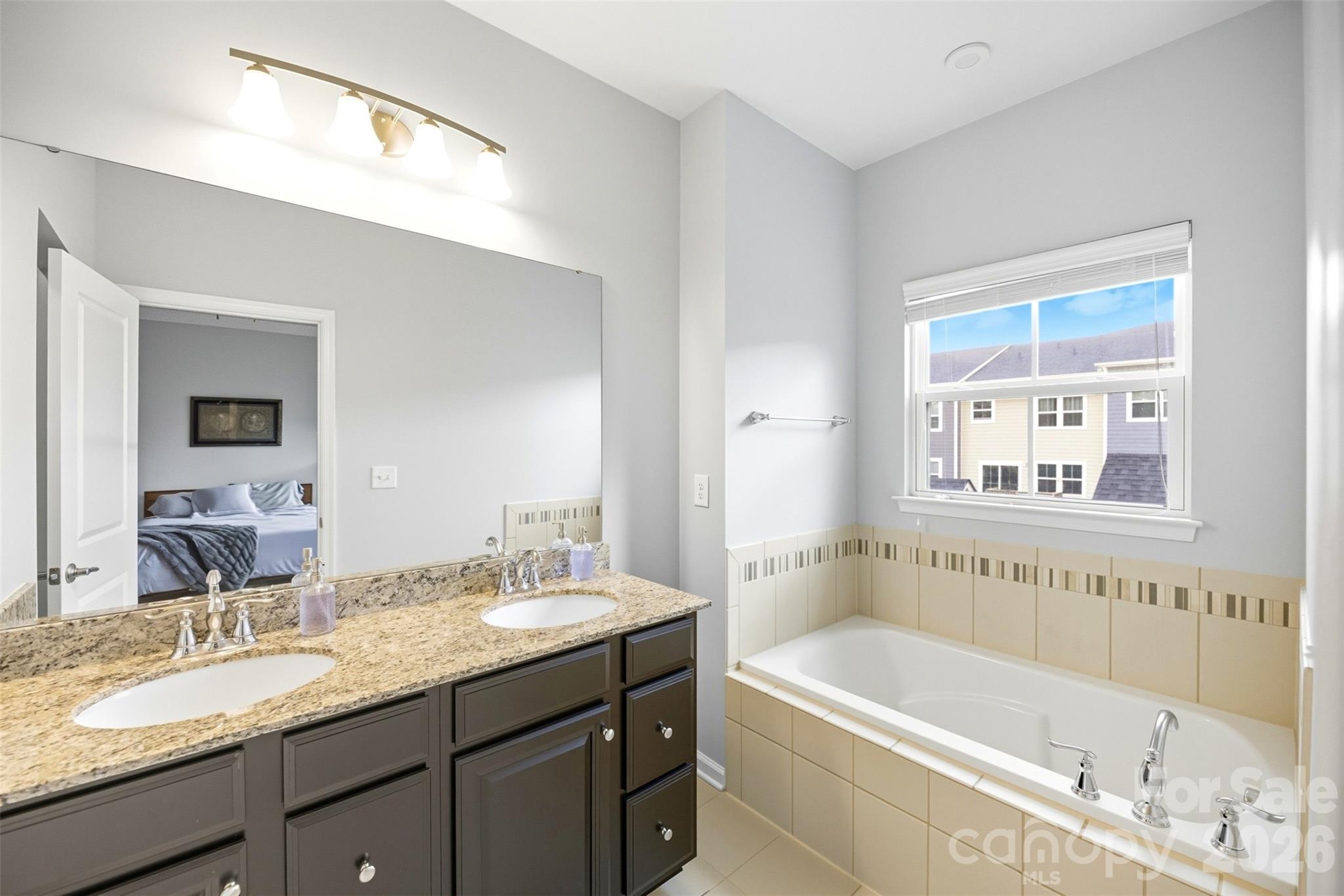 12725 Glowing Peak Road — Huntersville