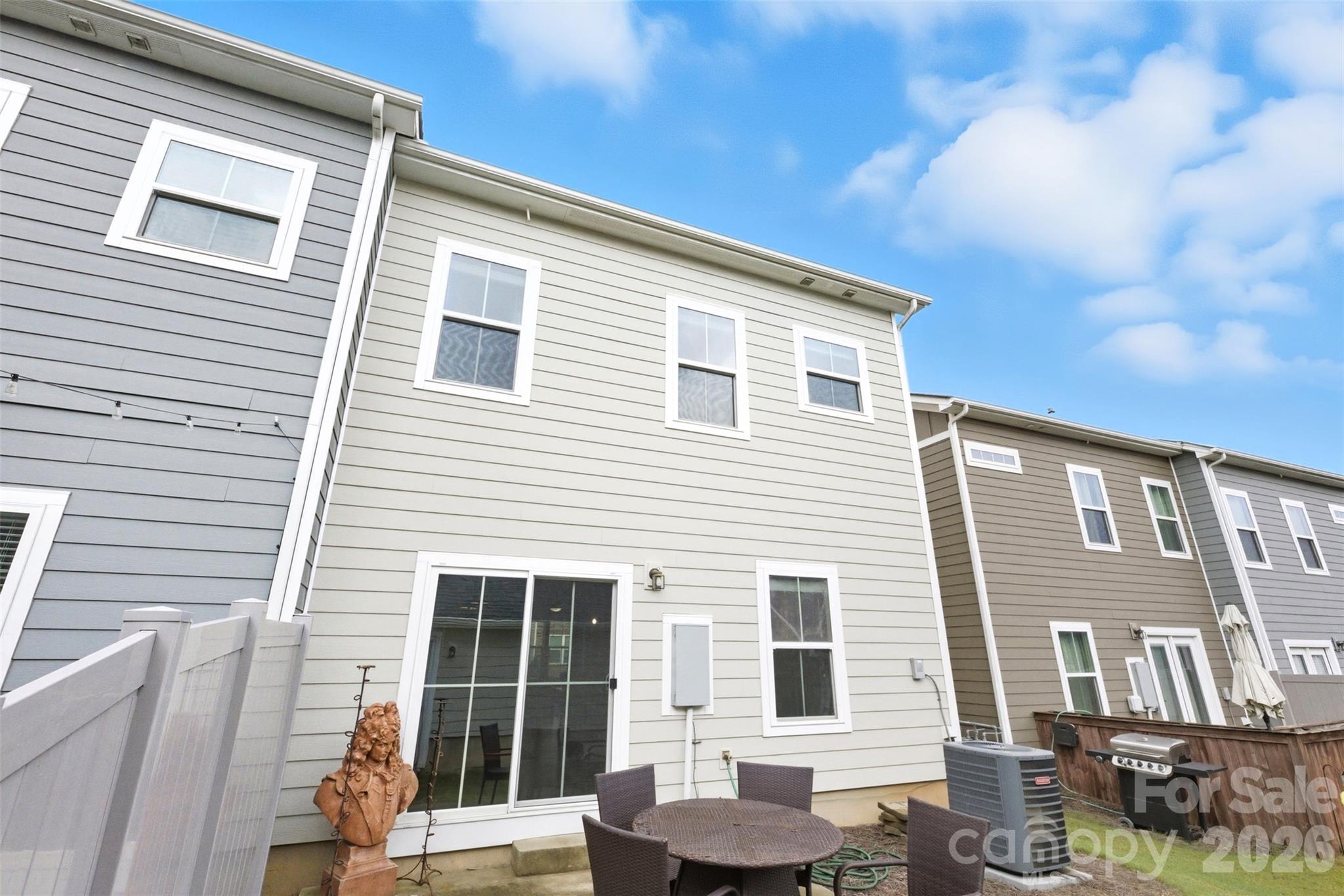 12725 Glowing Peak Road — Huntersville