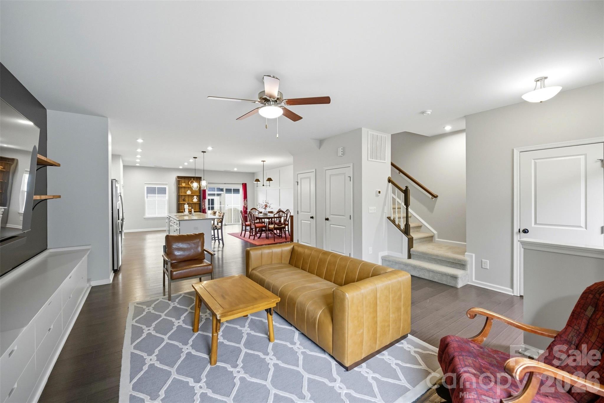 12725 Glowing Peak Road — Huntersville