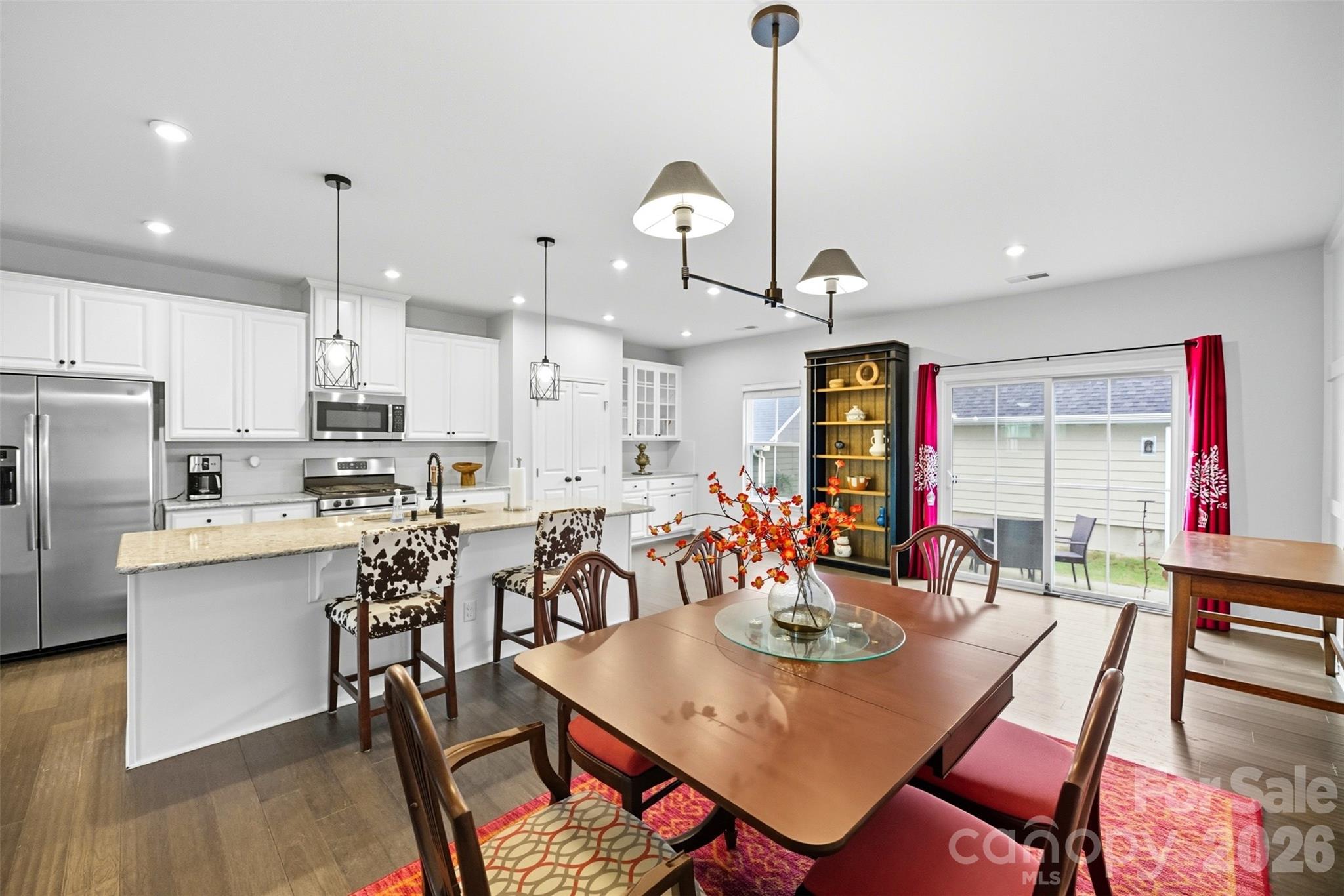 12725 Glowing Peak Road — Huntersville