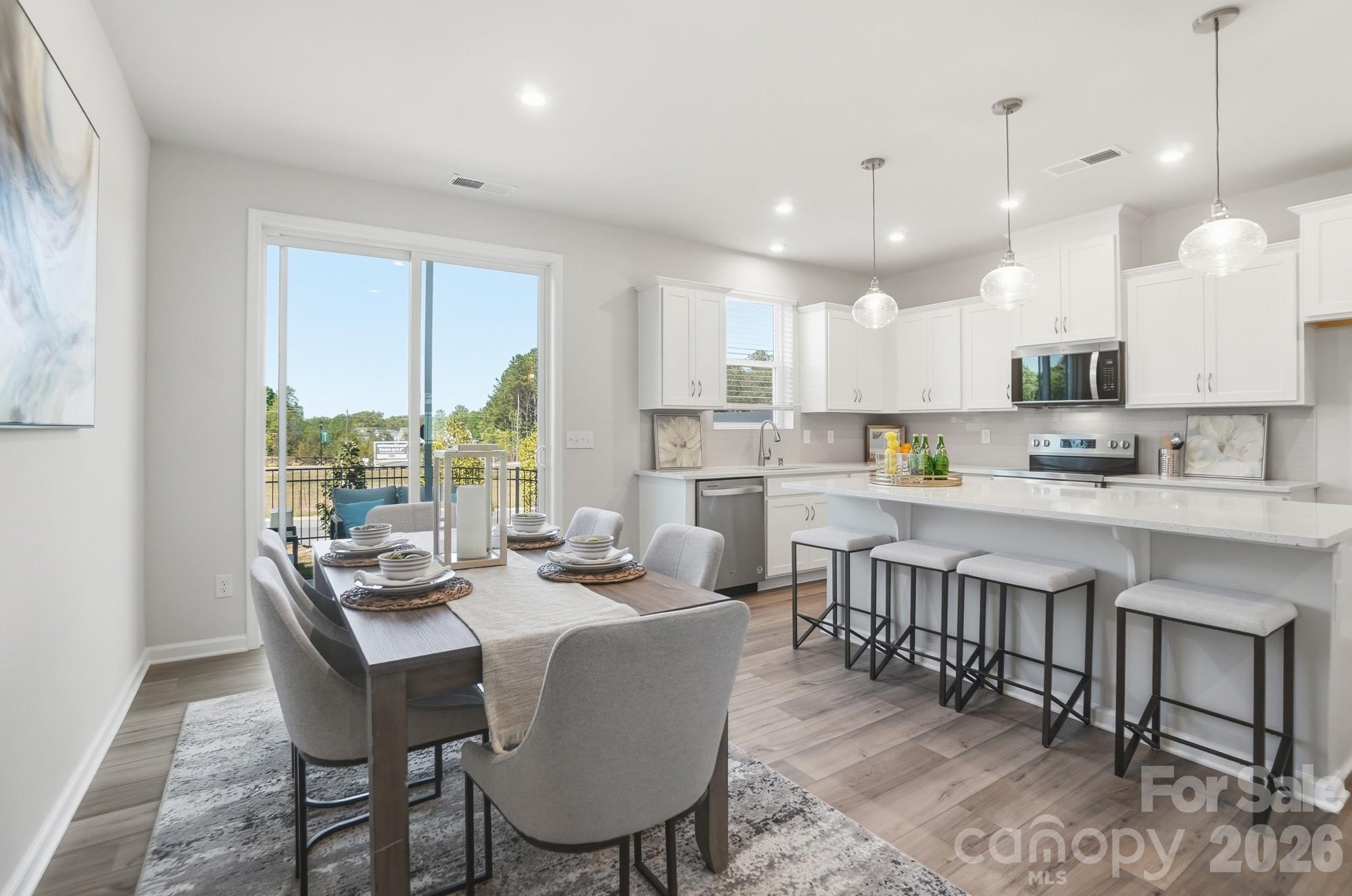 645 Cassidy Court — Clover