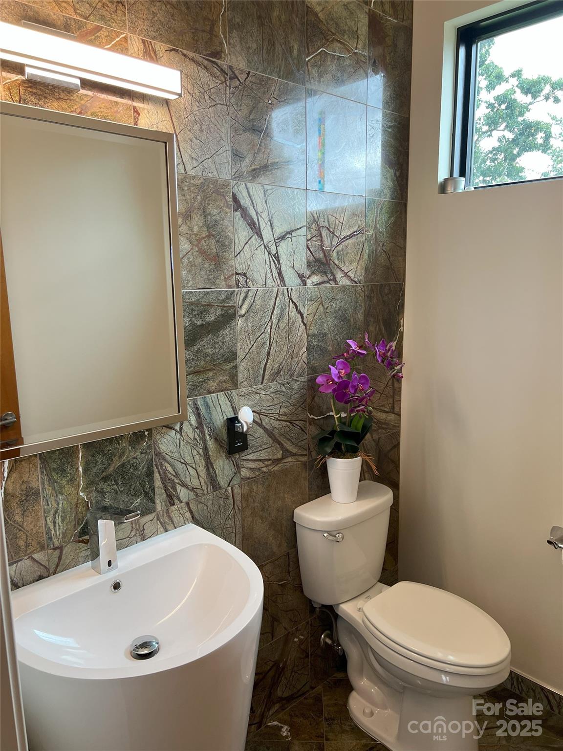 57 Union Chapel Road — Weaverville