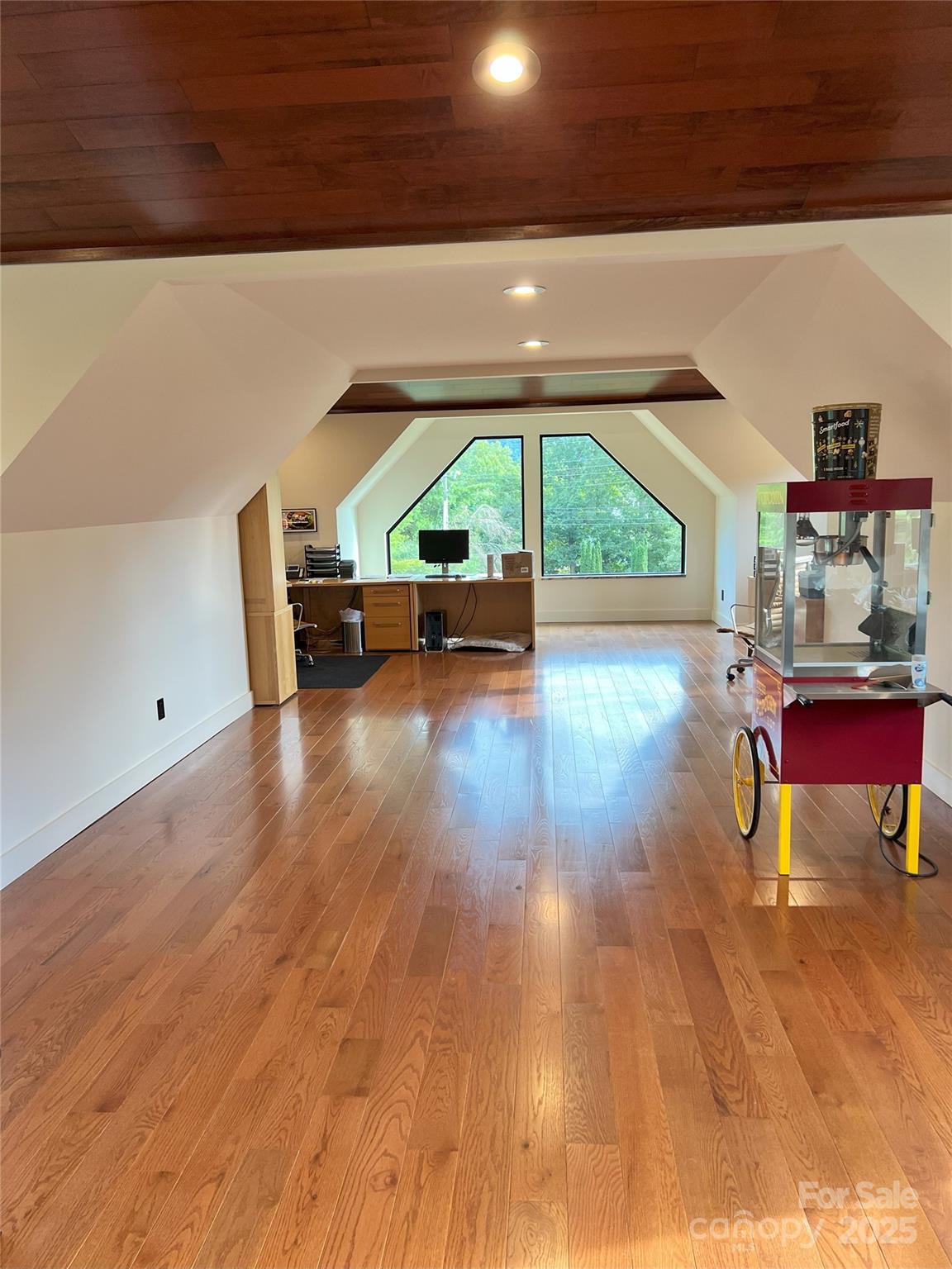57 Union Chapel Road — Weaverville