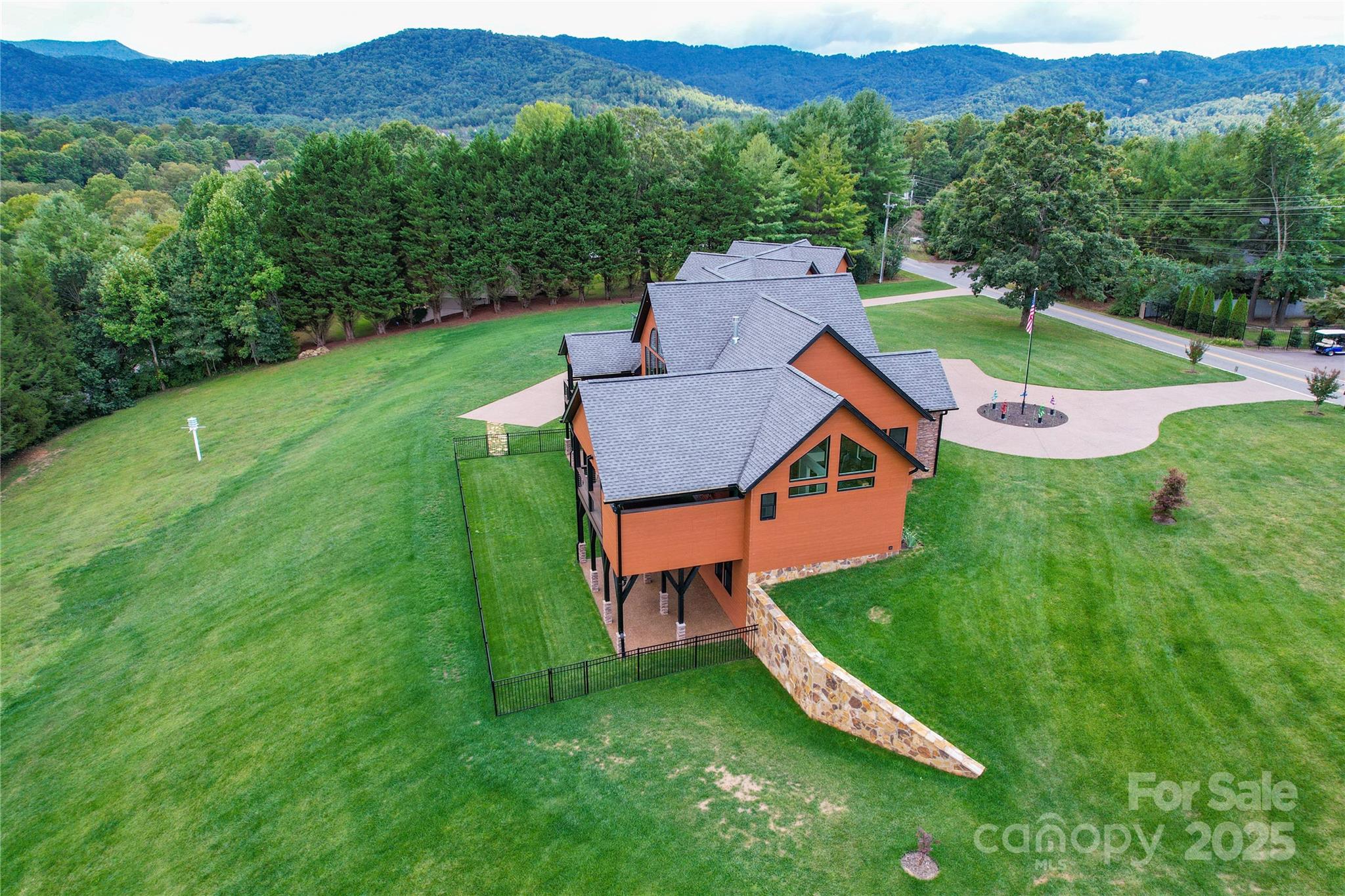 57 Union Chapel Road — Weaverville