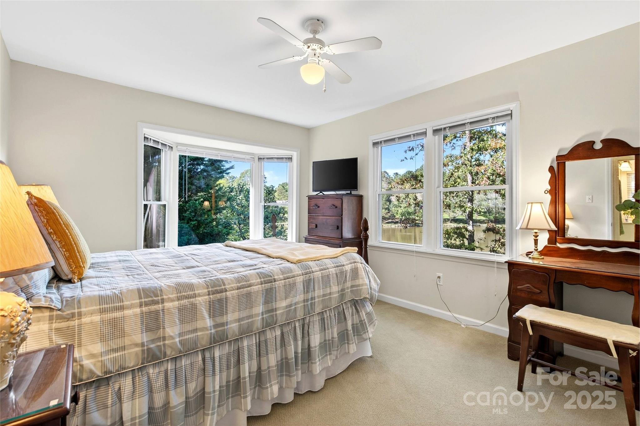 211 Rhododendron Avenue — Black Mountain