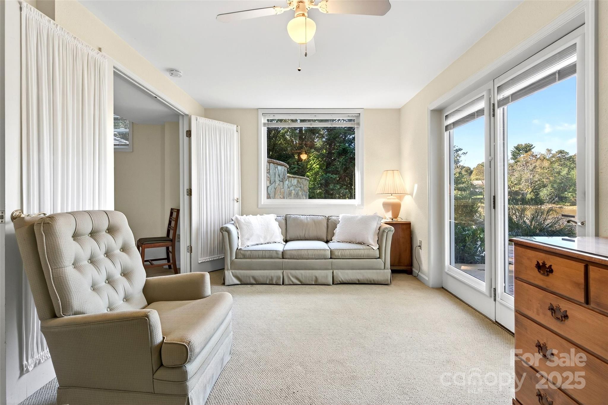 211 Rhododendron Avenue — Black Mountain