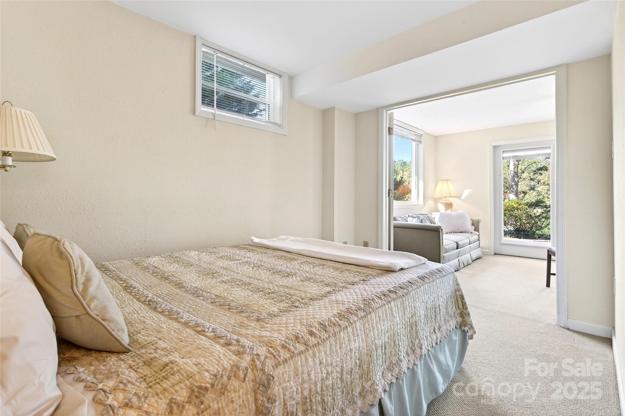 211 Rhododendron Avenue — Black Mountain