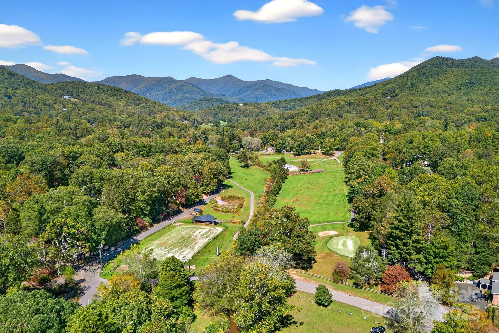 211 Rhododendron Avenue — Black Mountain