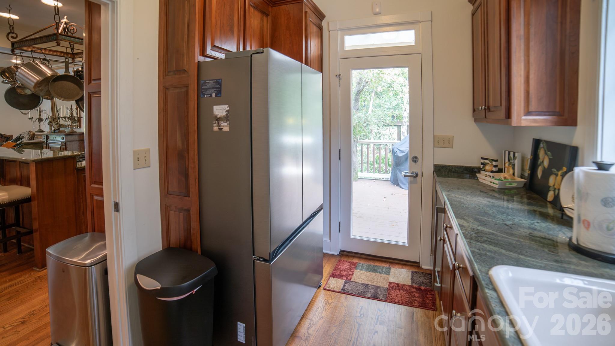1513 Brentwood Place — Morganton