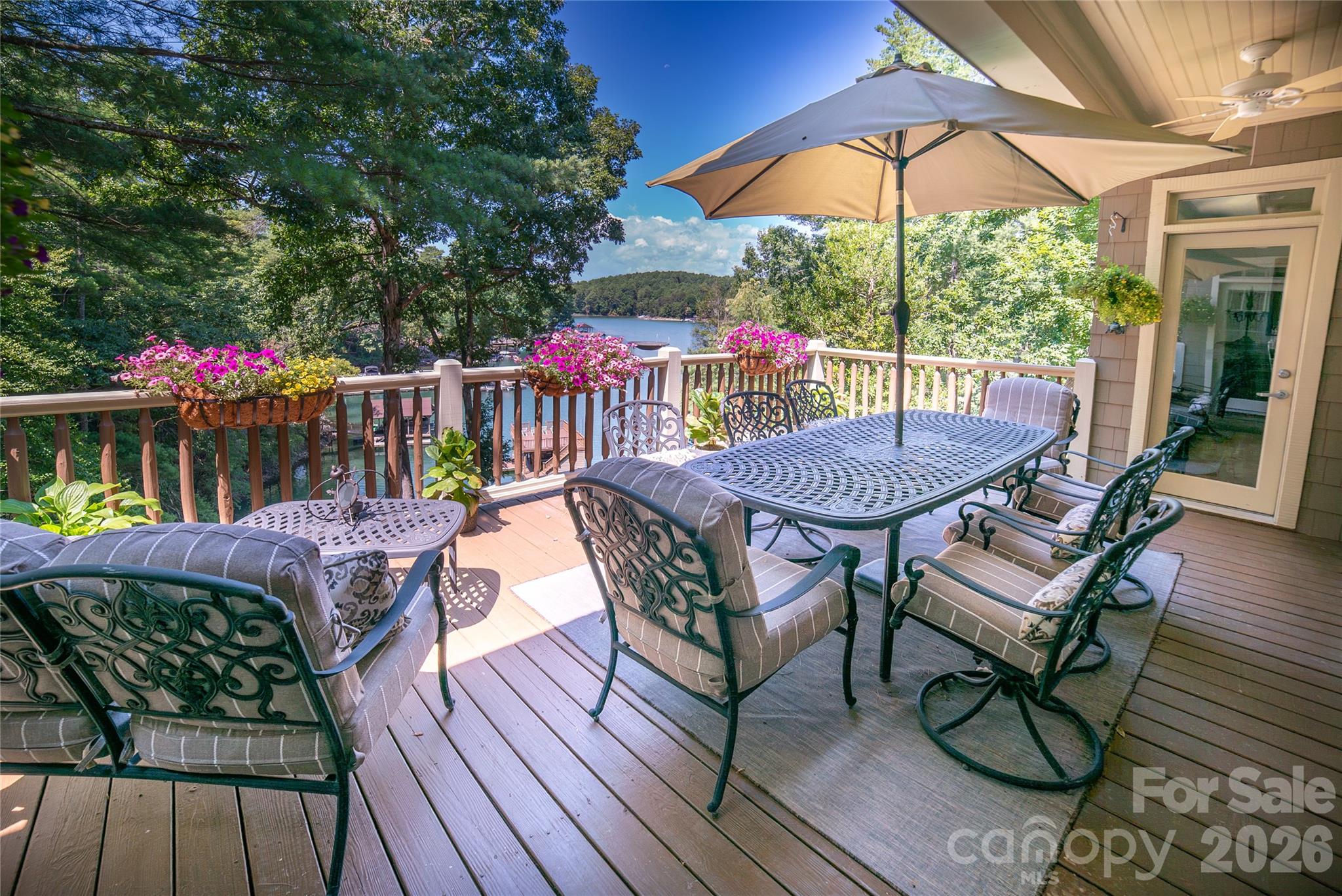 1513 Brentwood Place — Morganton