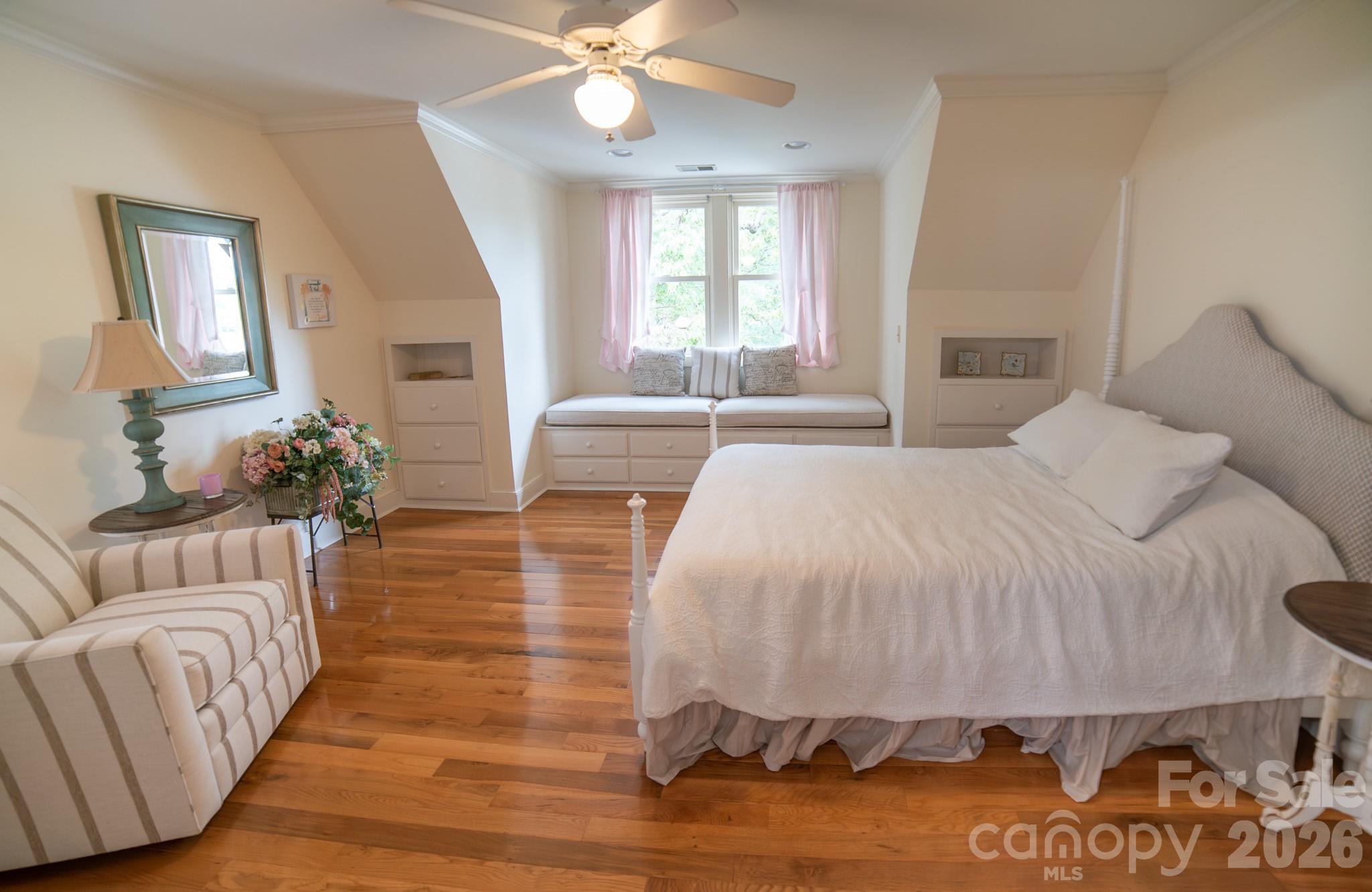 1513 Brentwood Place — Morganton