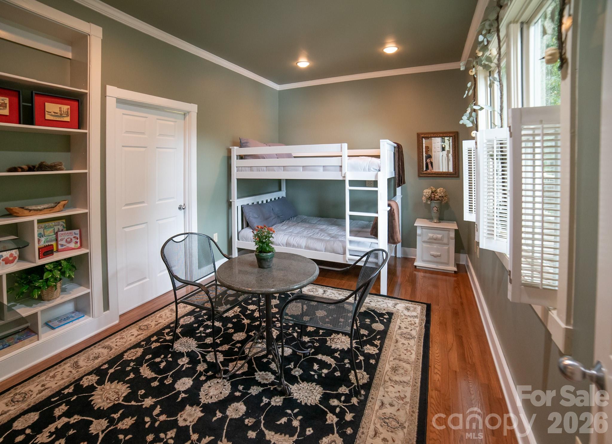 1513 Brentwood Place — Morganton