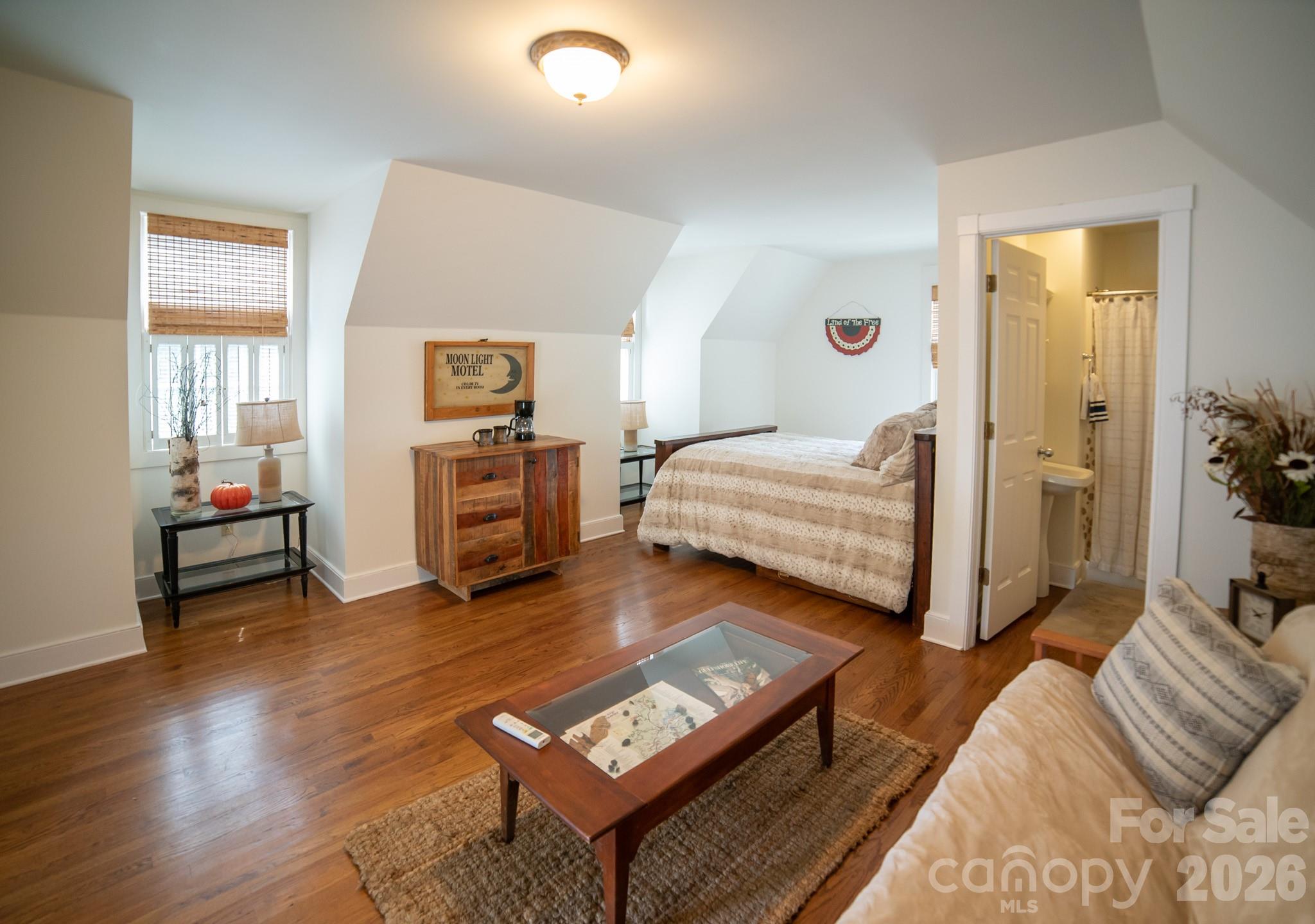 1513 Brentwood Place — Morganton