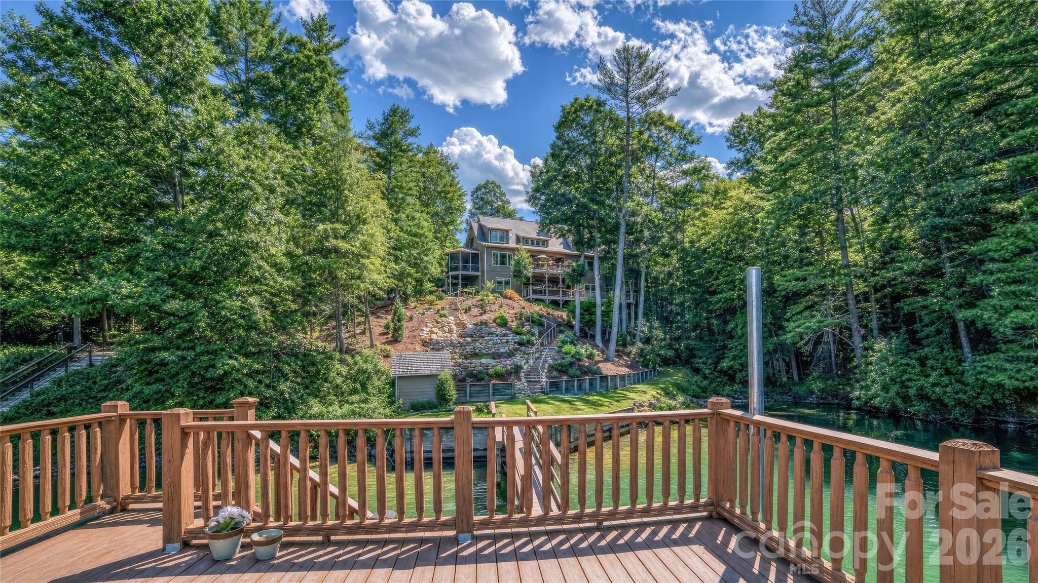 1513 Brentwood Place — Morganton